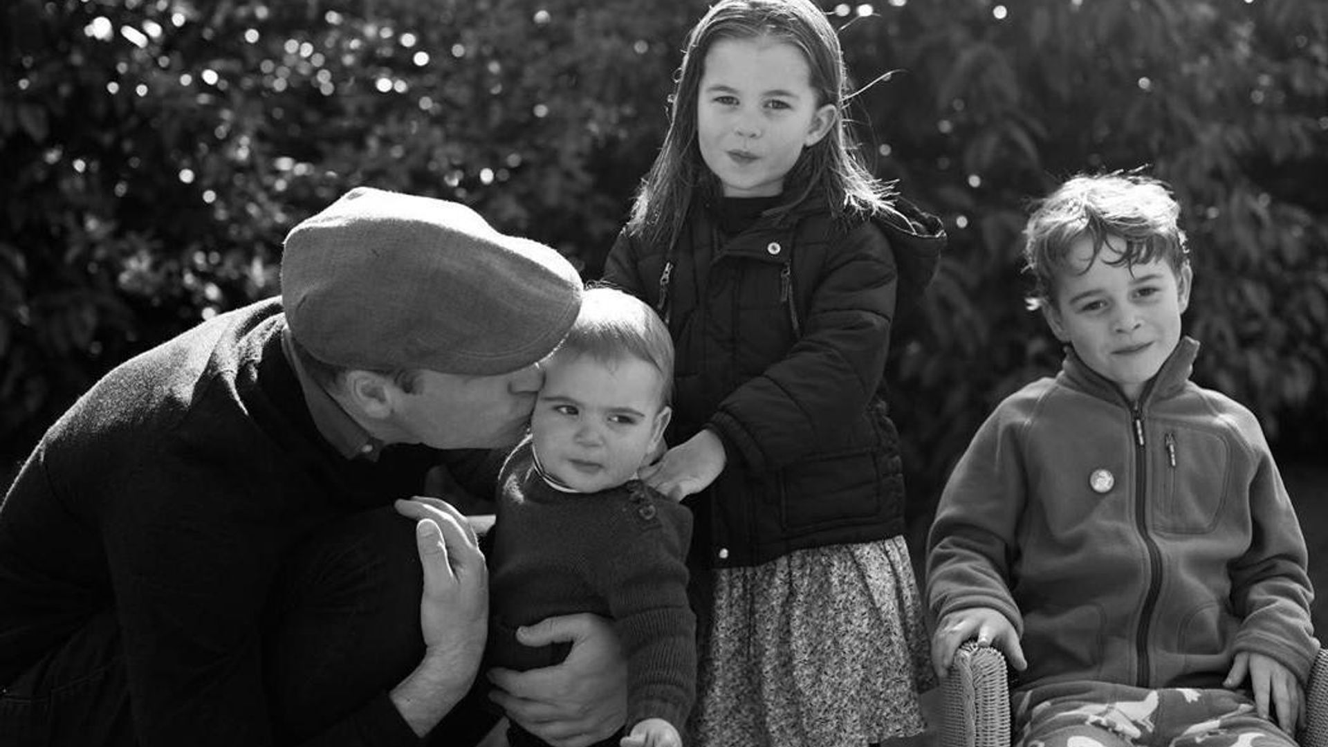 Kate Middleton shares the sweetest photo of Prince William with their children to wish Merry Christmas