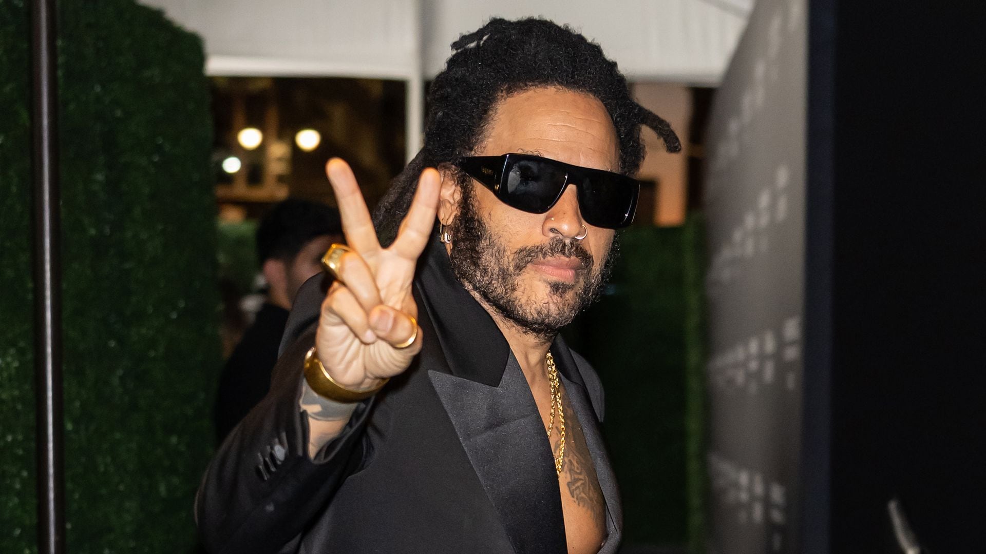 Lenny Kravitz stuns in a sleek all-black look at Brazil Foundation event