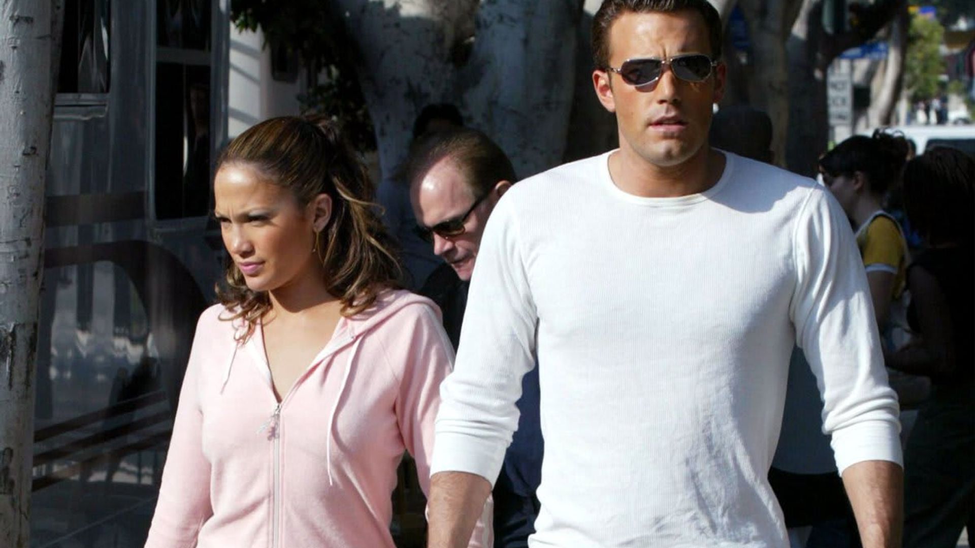 Did Ben Affleck wear an old gift from Jennifer Lopez?