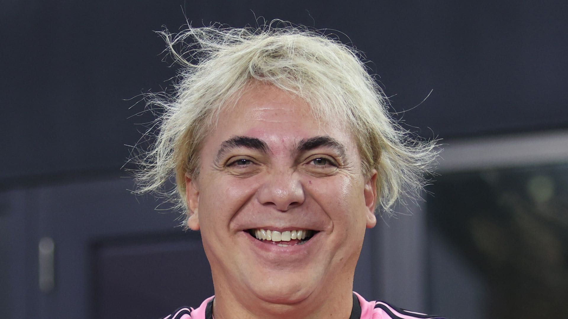 A viral fitness trend in Spain turns a Christian Castro song into a workout