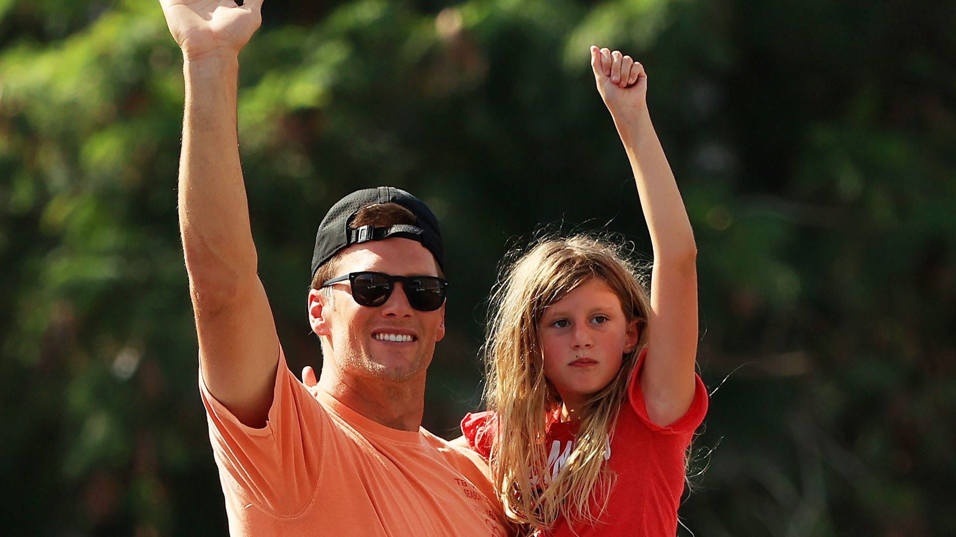 Tom Brady shares adorable selfie with his daughter Vivian, his 'favorite co-pilot'