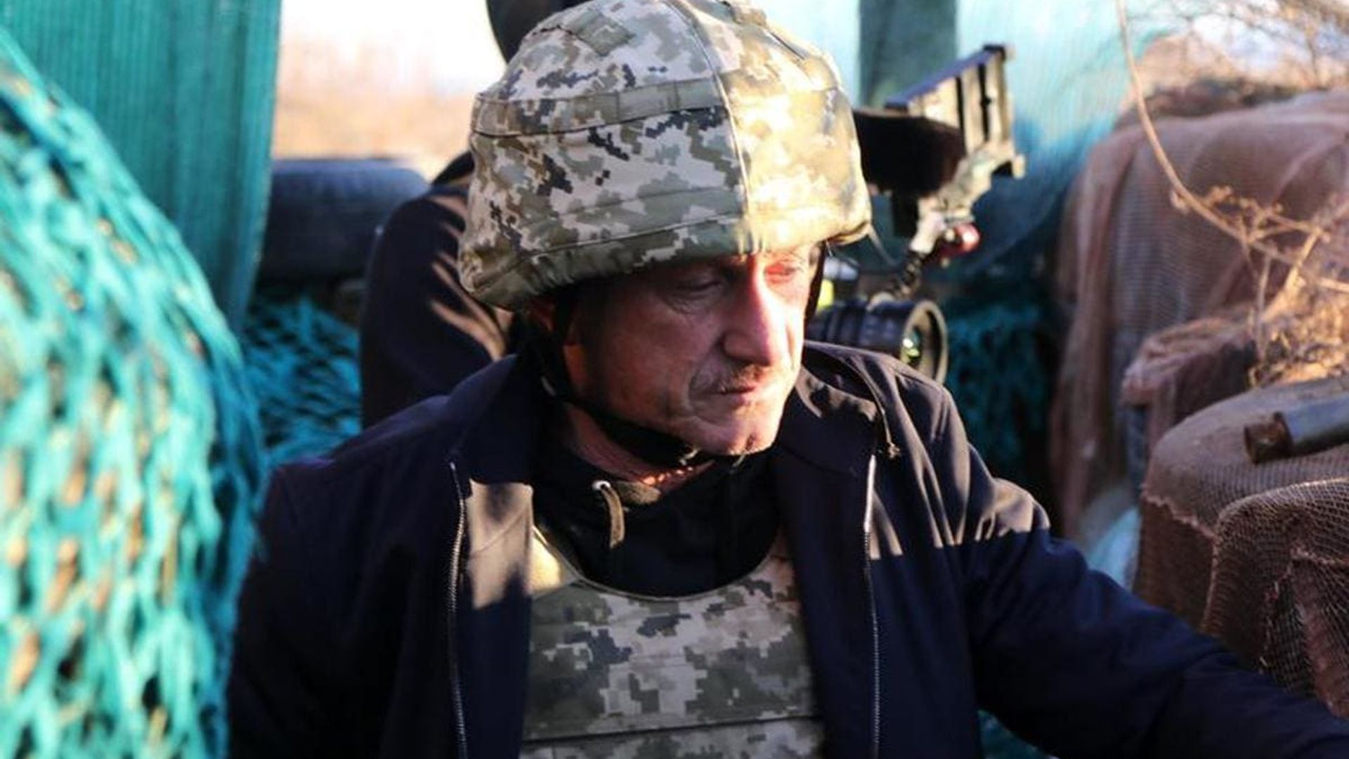 Sean Penn forced to walk miles to Polish border after abandoning car in Ukraine