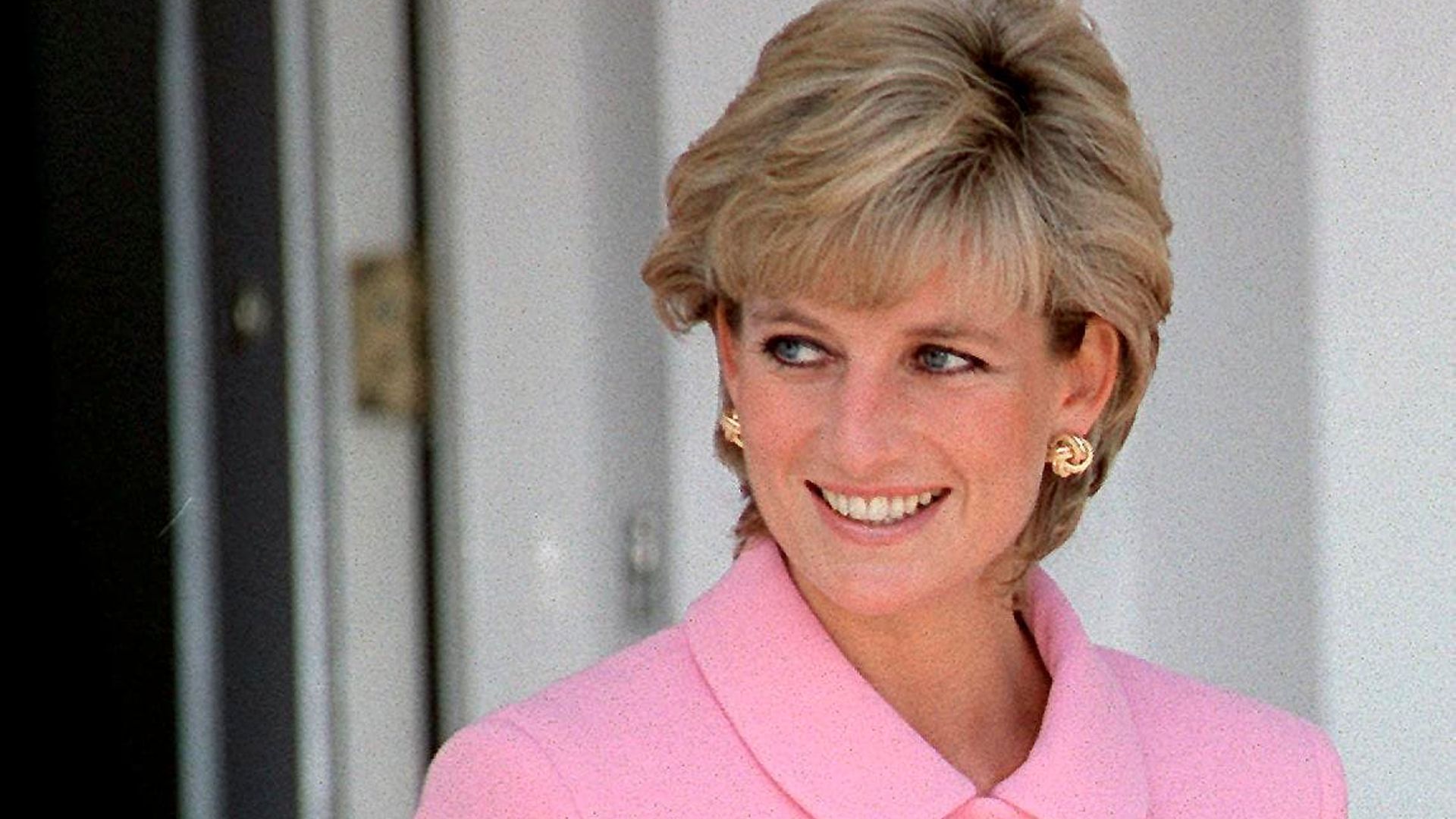 Princess Diana’s niece is engaged: Will Meghan, Harry, Kate and William attend the wedding?