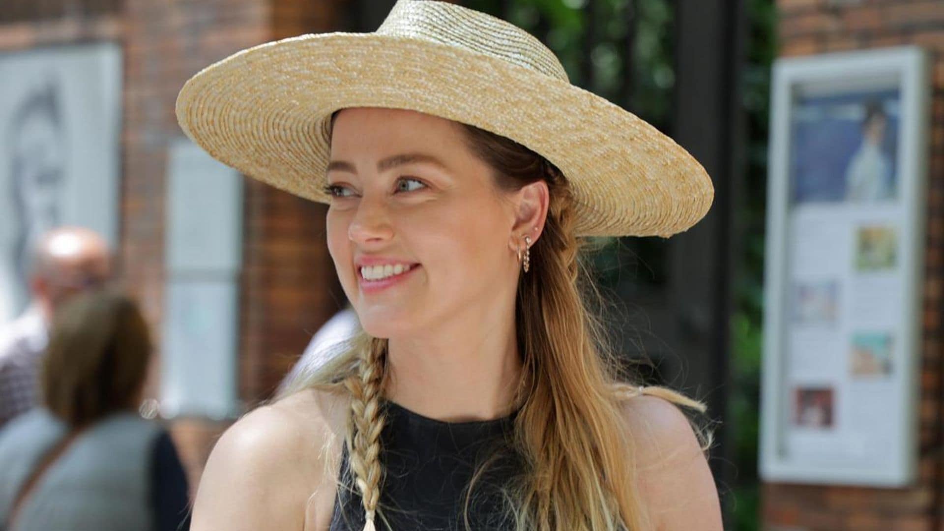 Amber Heard’s life in Madrid: museums, fans, and mother-daughter time