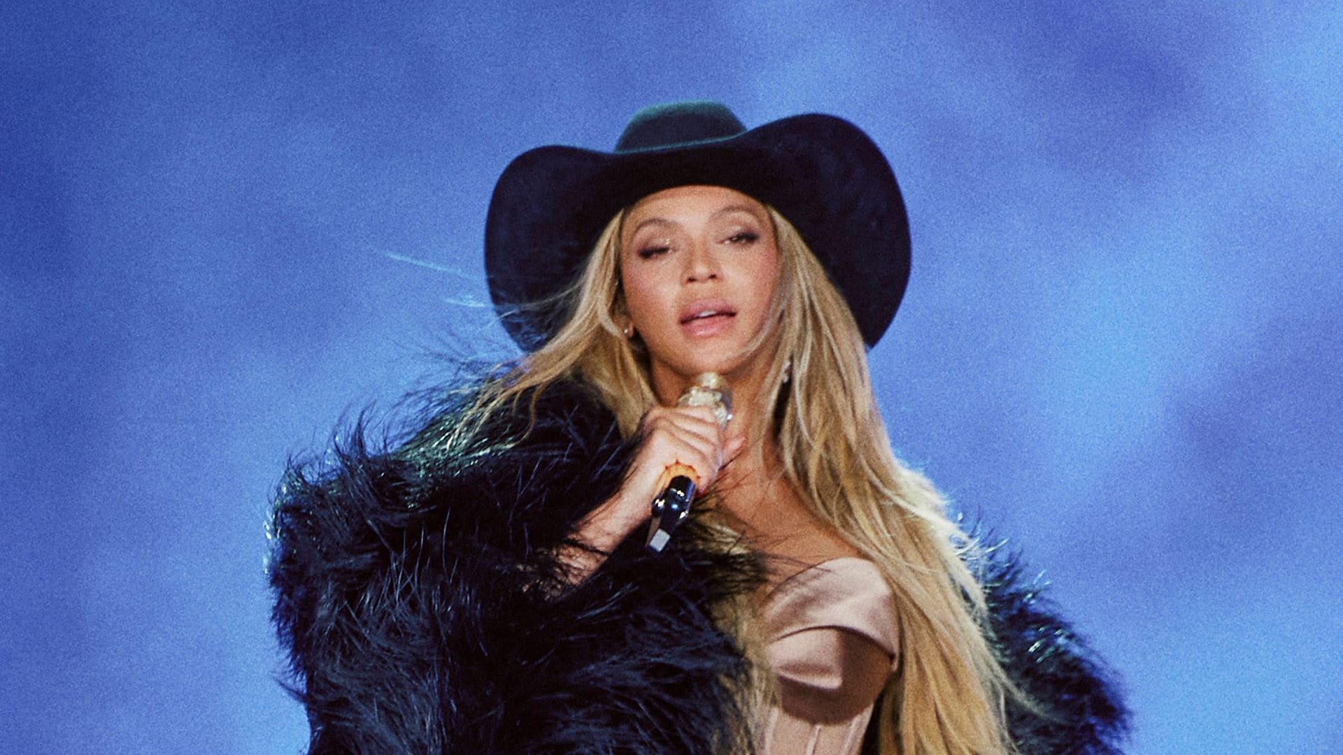 Beyoncé surprises family with flowers after their viral Cowboy Carter Tour gender reveal