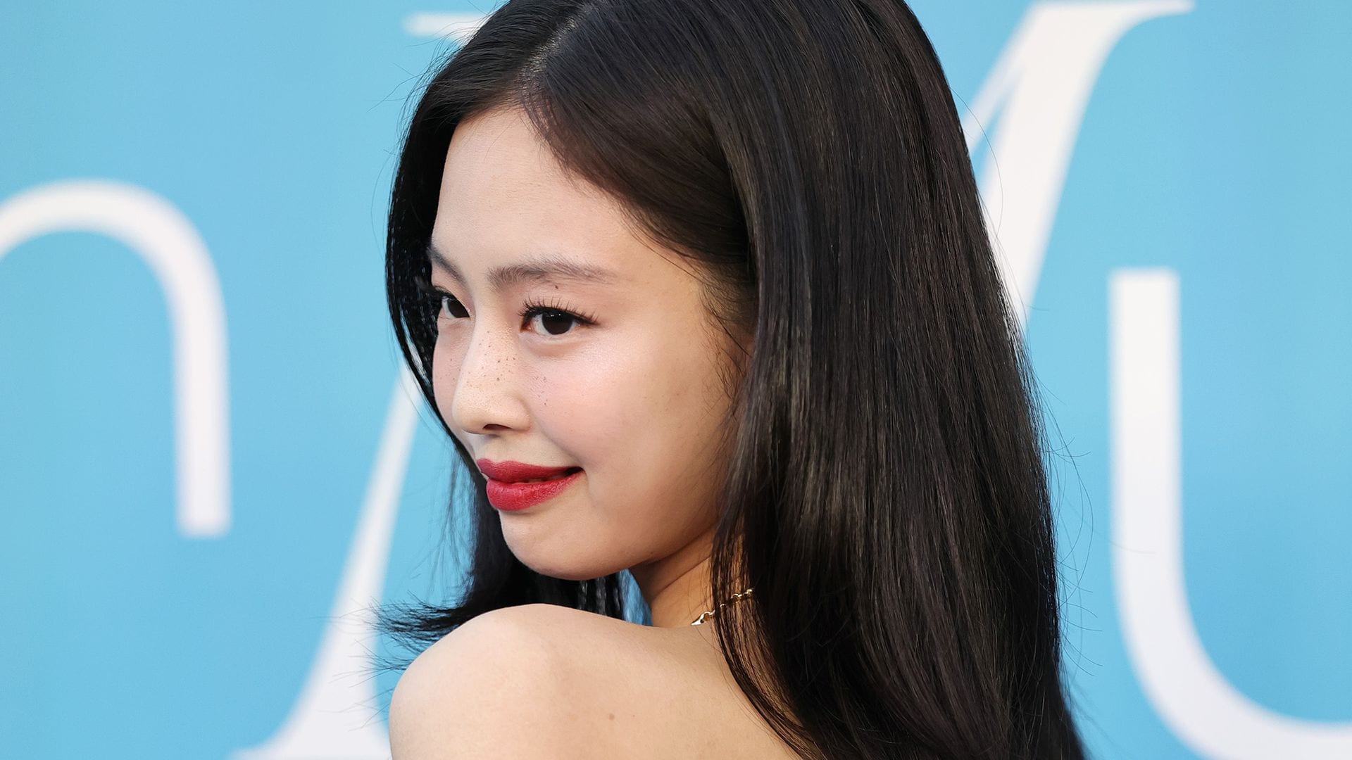 Blackpink’s Jennie turns heads in denim micro shorts and leather boots: Her boldest looks