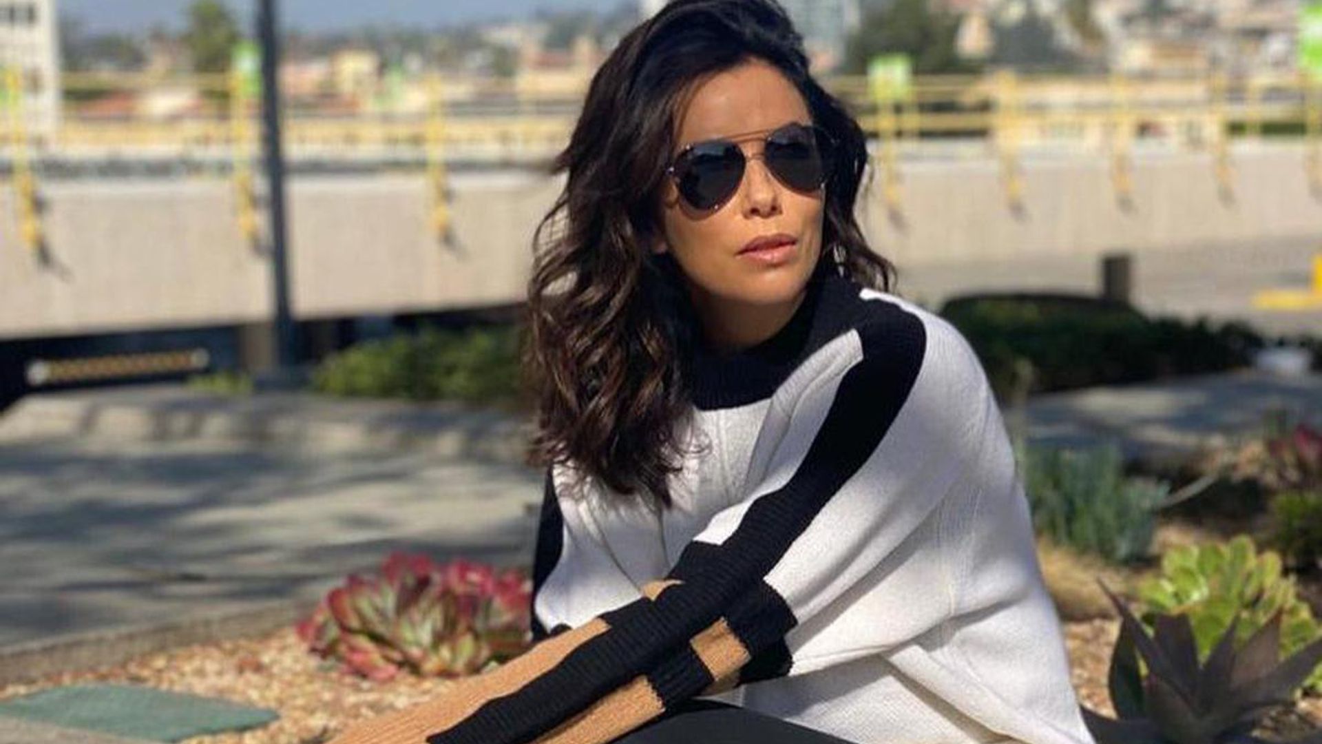 Eva Longoria is an extra in ‘Selena’ and we’re freaking out