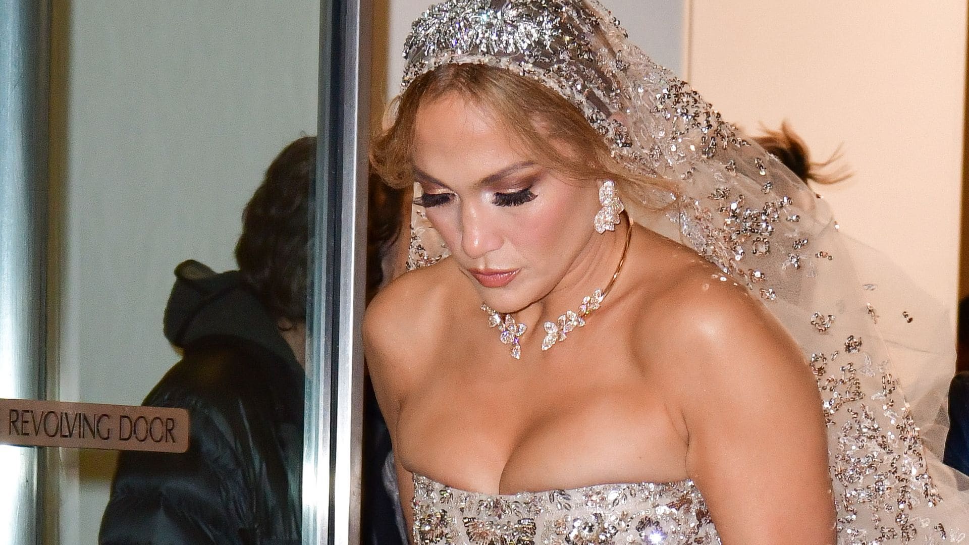 Is Jennifer Lopez getting married again?