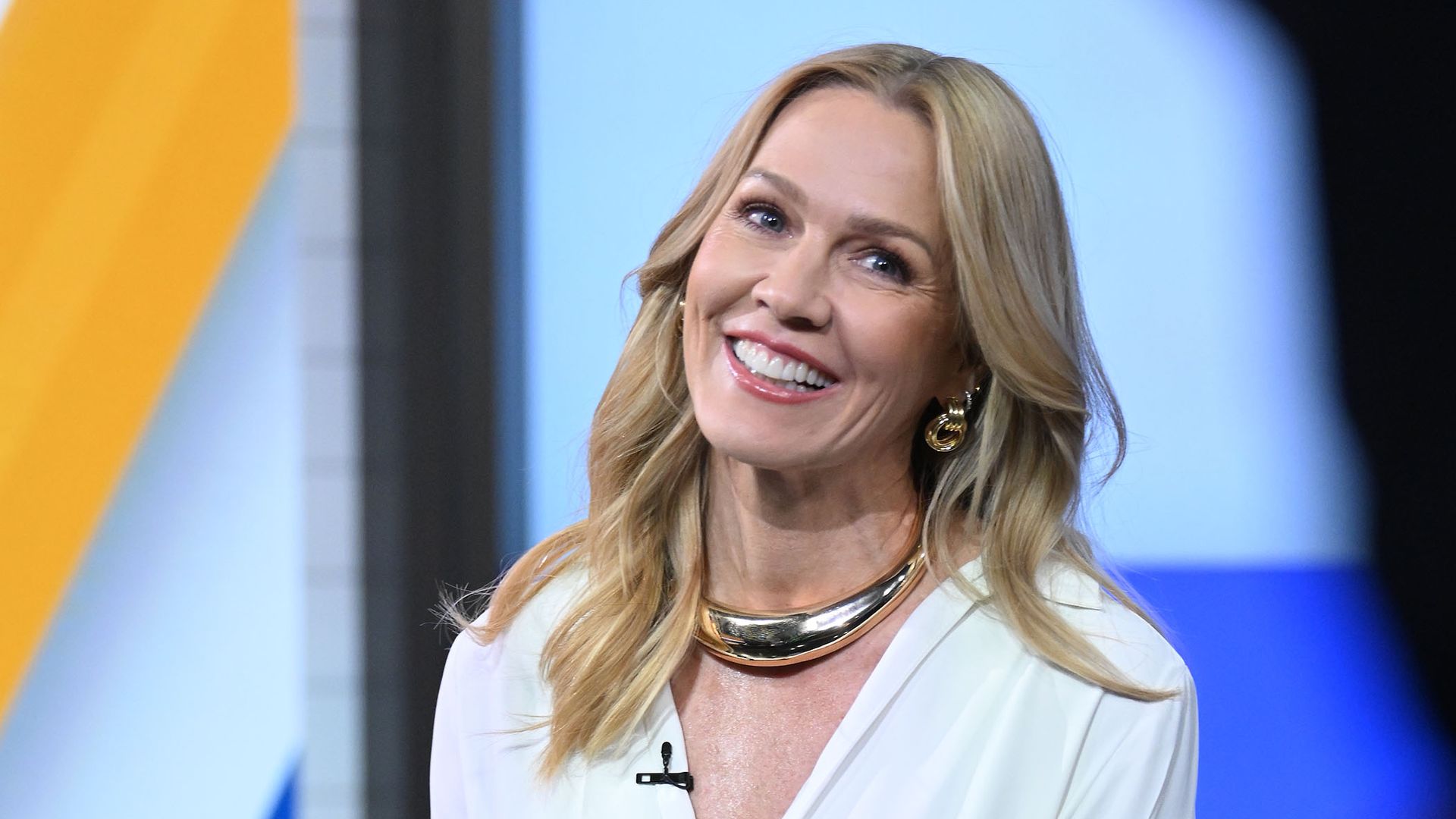 Jennie Garth sheds light on her and Tiffani Thiessen’s fallout
