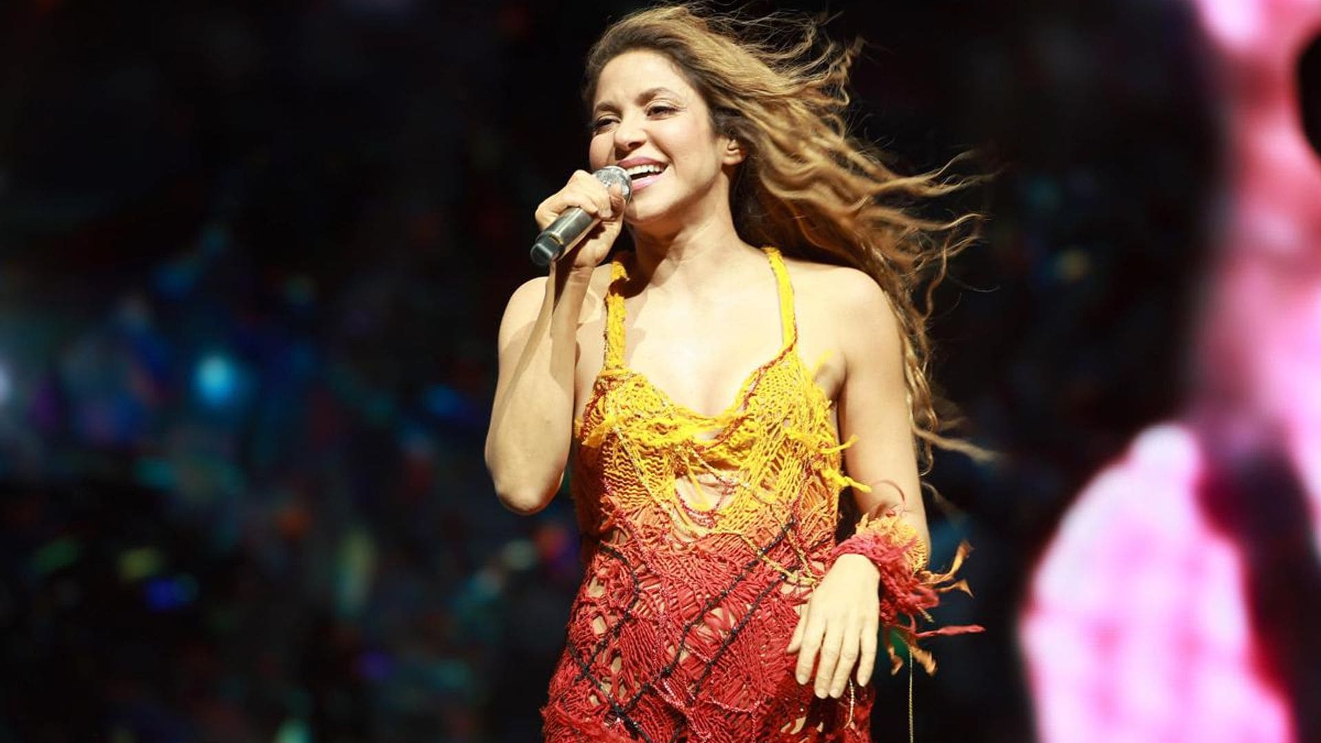 Shakira announces world tour during her appearance at Coachella