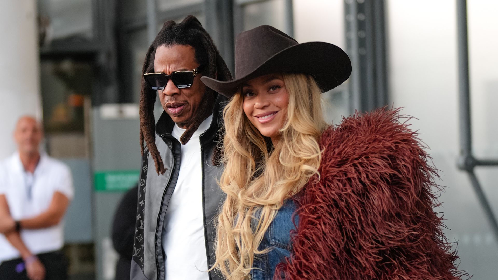Beyoncé and Jay-Z share a sweet onstage kiss at Cowboy Carter Tour finale