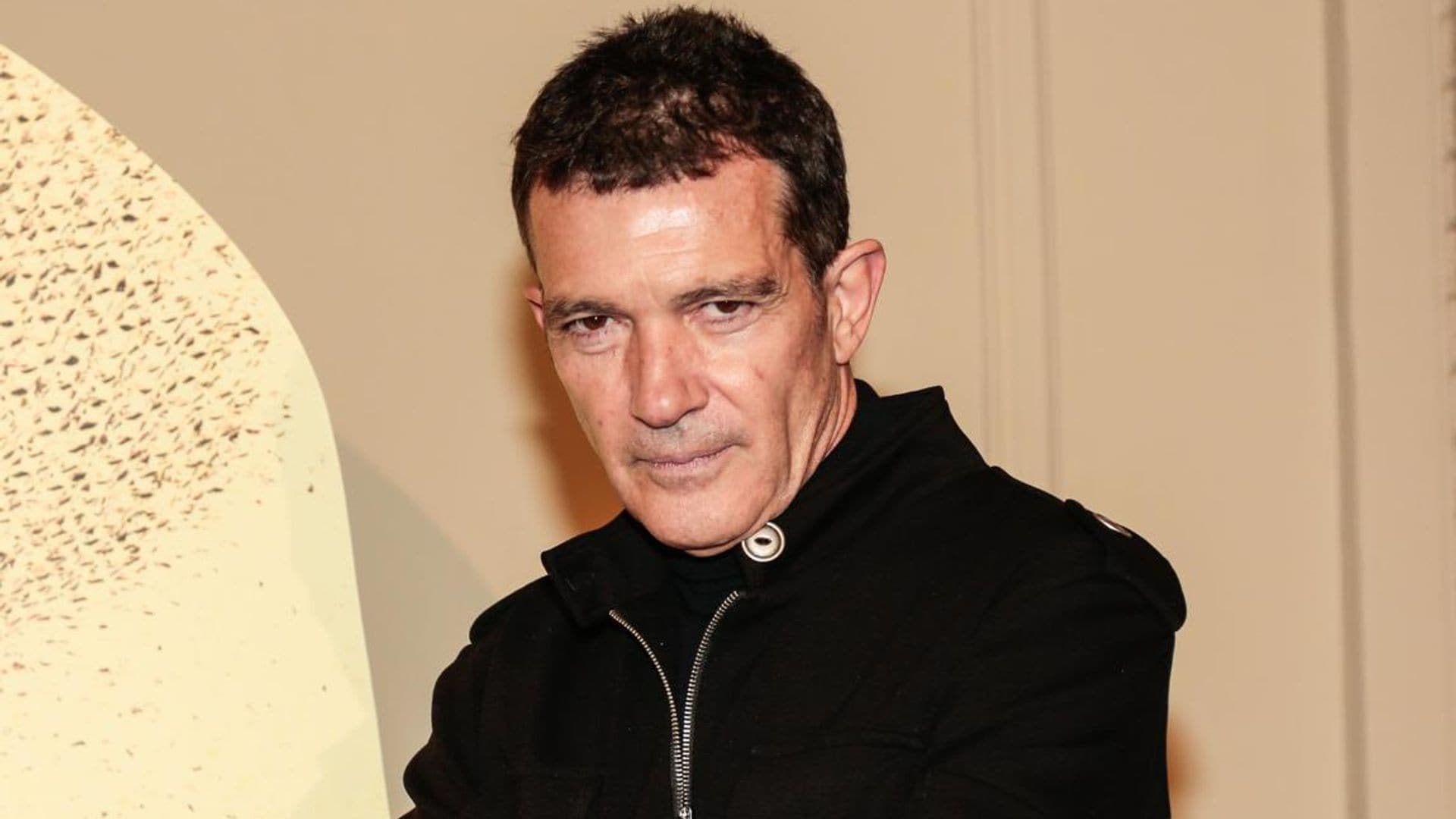 Antonio Banderas sets the record straight about rumors he’s ‘going bankrupt’