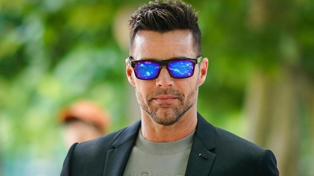 Street Style : Paris Fashion Week - Menswear Spring/Summer 2020 : Day Four