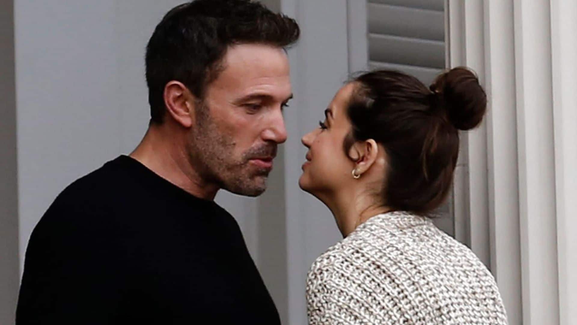Ana de Armas shuts down rumors that she’s back with Ben Affleck