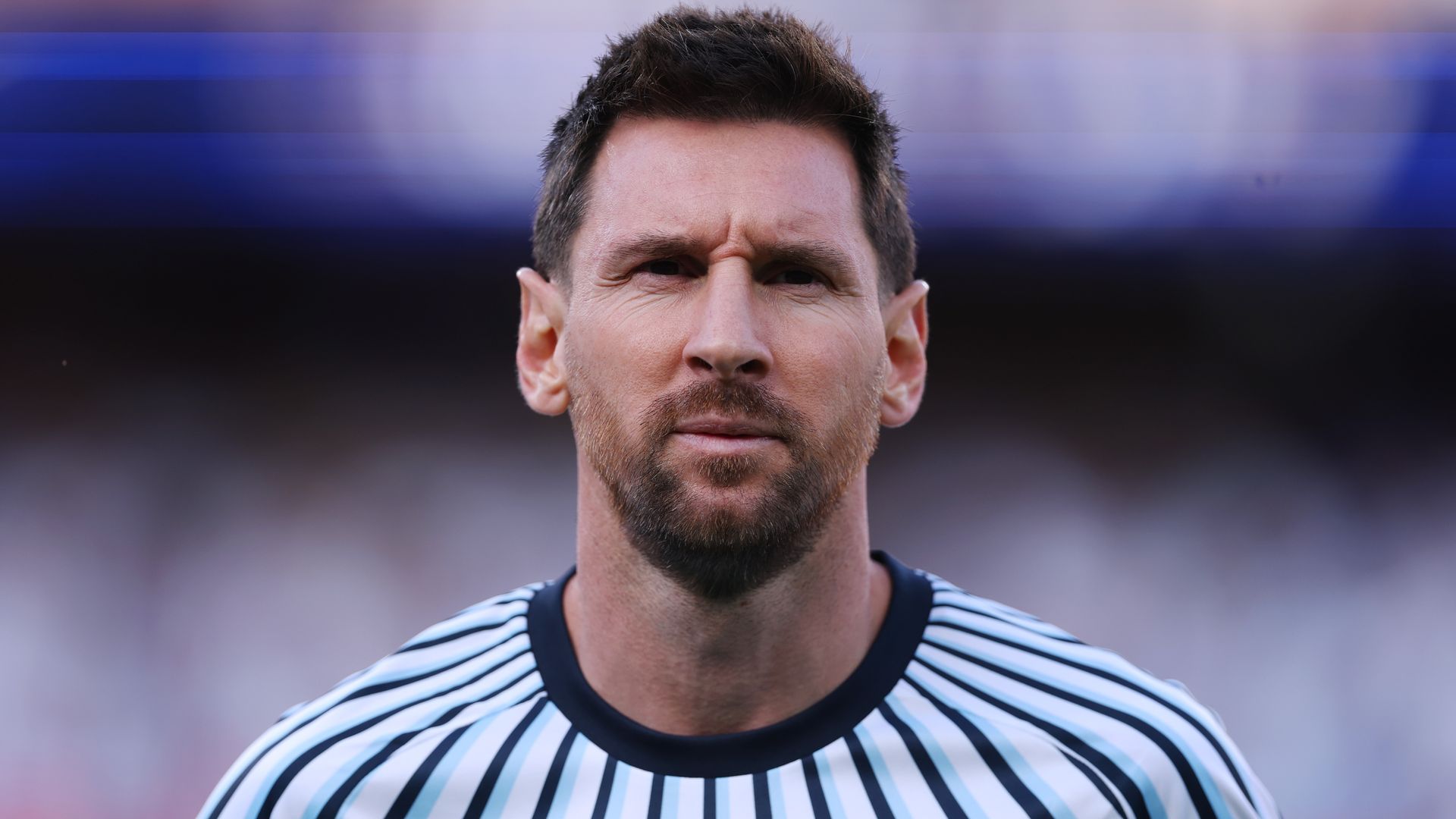 Lionel Messi #10 of Argentina warms up before the FIFA World Cup 2026 Group J match between Argentina and Algeria at Kansas City Stadium on June 16, 2026 in Kansas City, Missouri