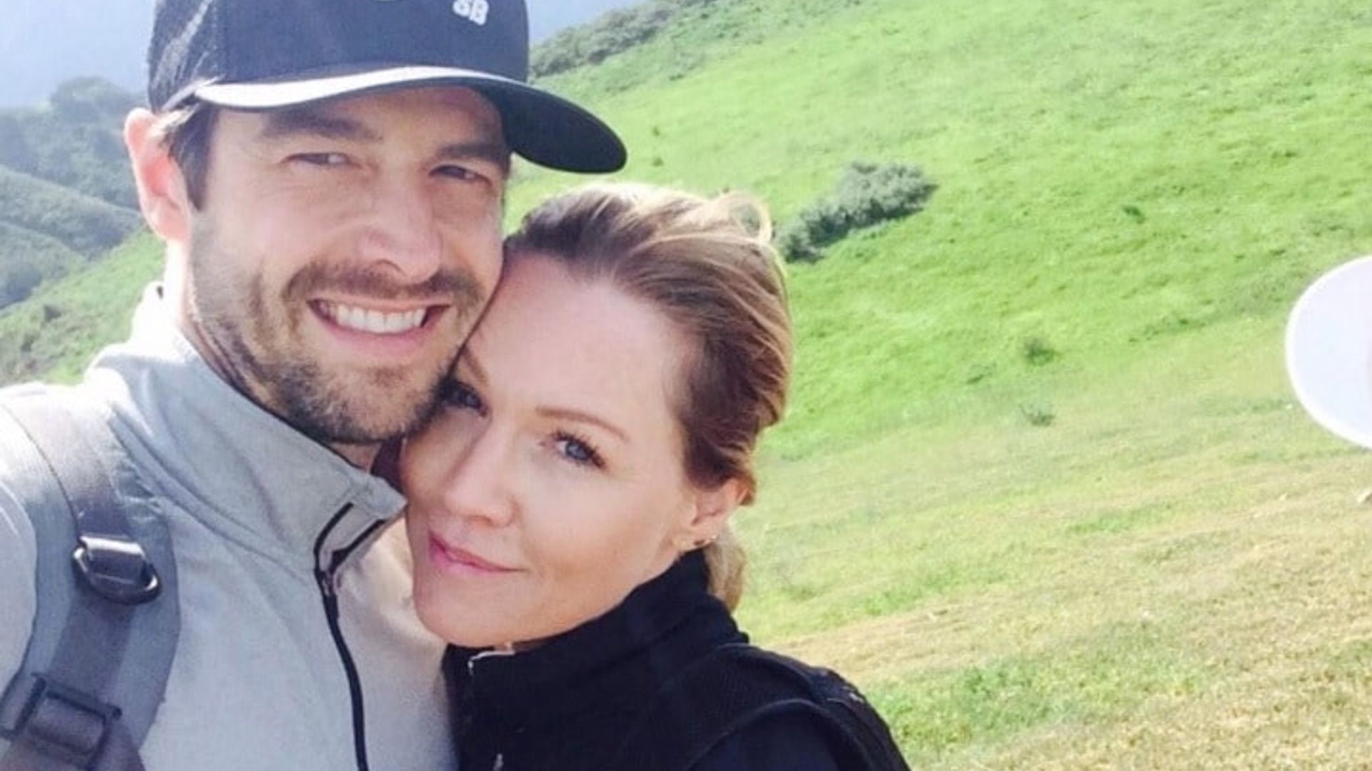 She said yes! Jennie Garth is engaged to actor Dave Abrams