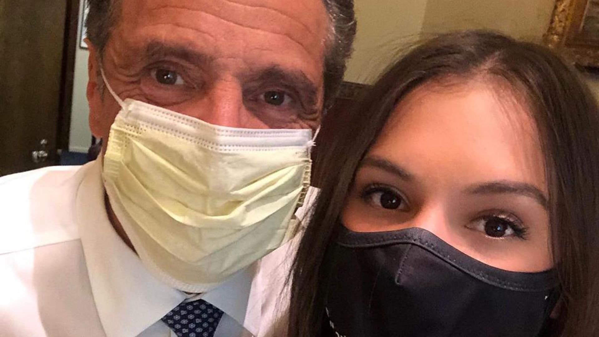 Andrew Cuomo spends his first weekend off with his daughters: See the governor’s laidback style