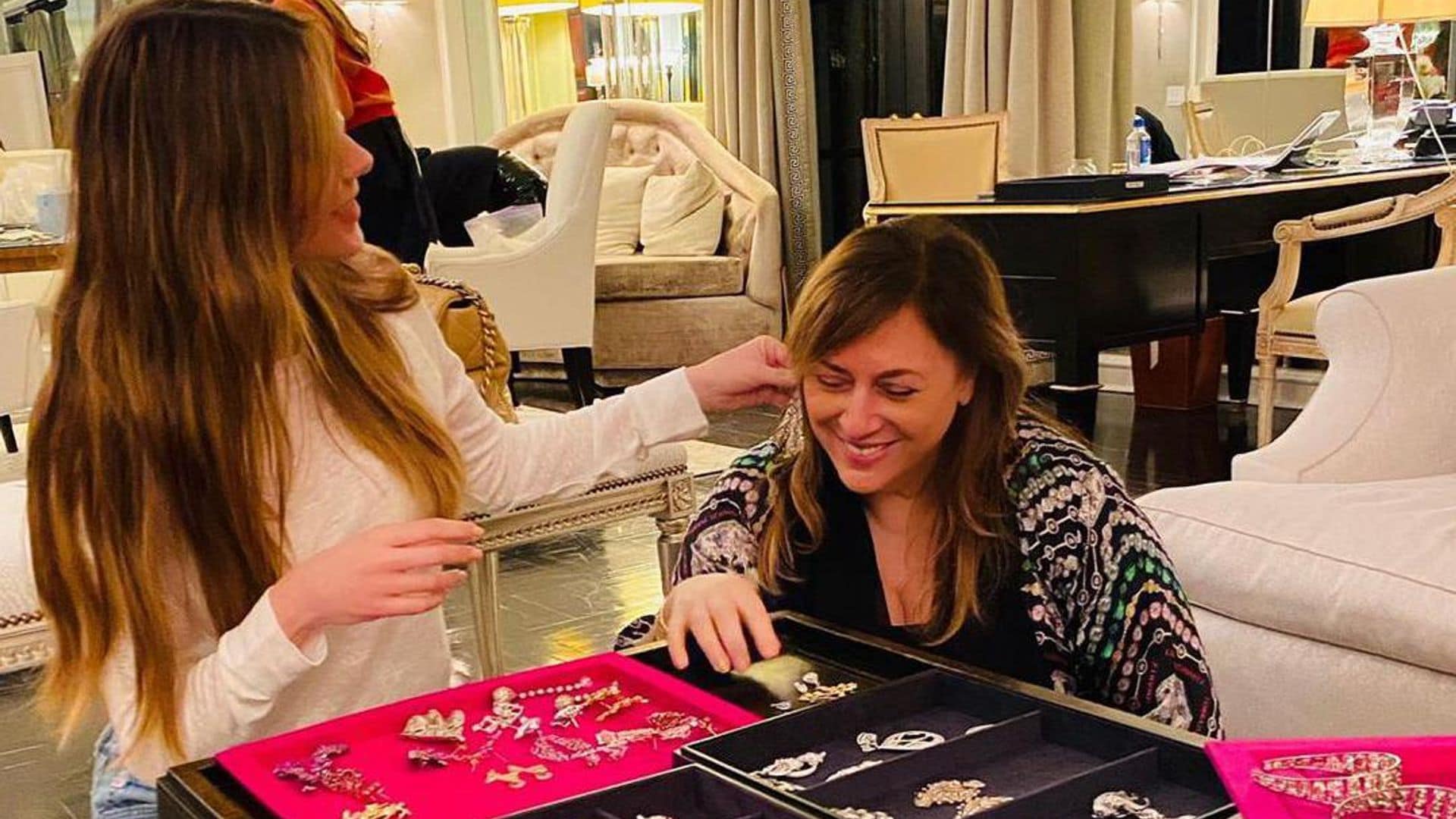 JLo, Sofia Vergara and more stars get red carpet ready for 2020 Golden Globes