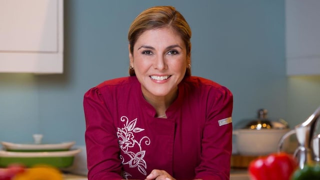 Chef Lorena Garcia and Remy Martin invite you to honor the concept of sobremesa