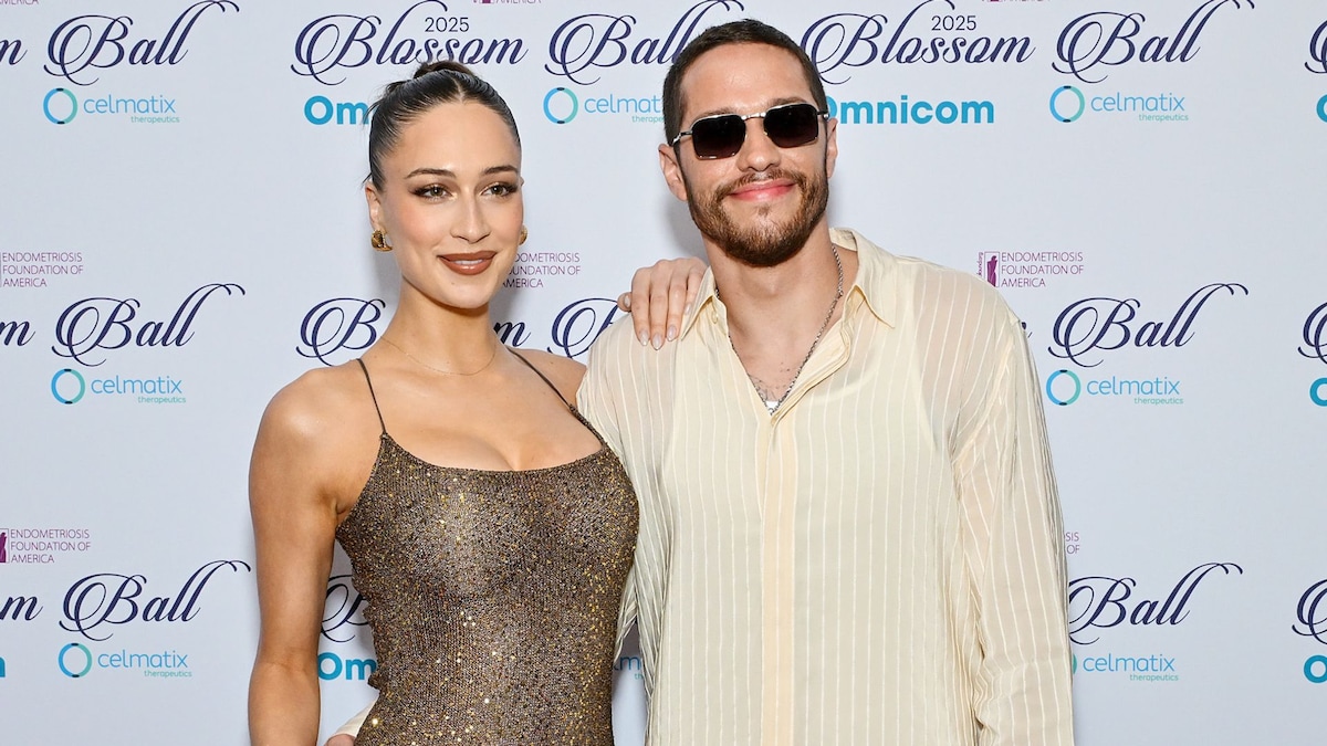 https://www.hola.com/us/horizon/landscape/ce581daebc3d-new-york-new-york-elsie-hewitt-and-pete-davidson-attend-the-endometriosis-founda.jpg?im=Resize=(1200)