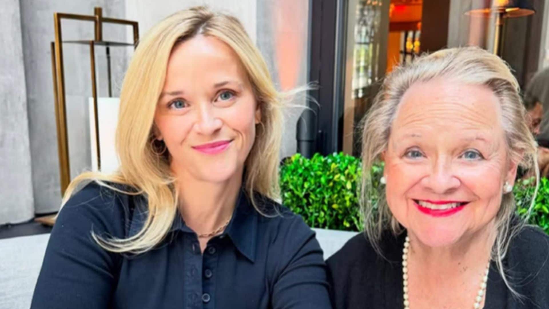 Reese Witherspoon shares heartwarming holiday moment with mom Betty after viral photo with daughter Ava