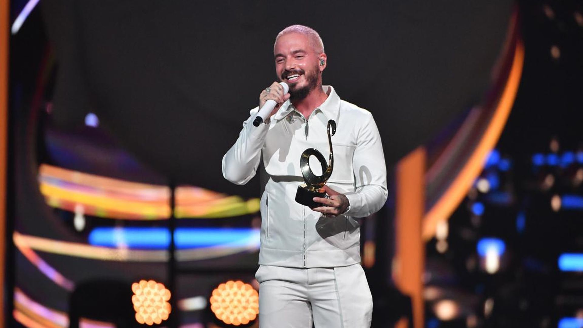 Daddy Yankee takes 7 awards home at Premio Lo Nuestro 2020, but there are more winners, see the full list