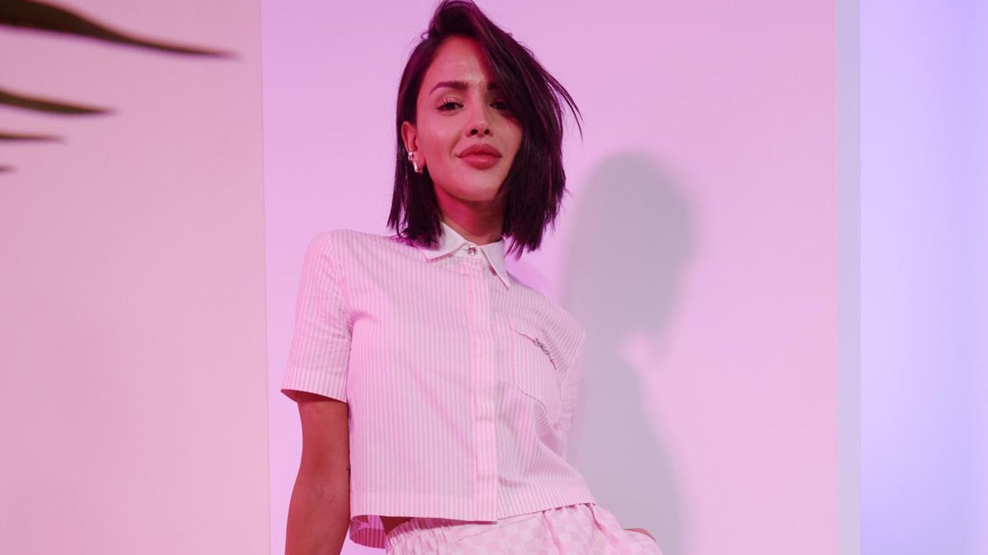 Eiza González Admits She’s ‘Given Up’ on Dating Eiza González Admits She’s ‘Given Up’ on Dating