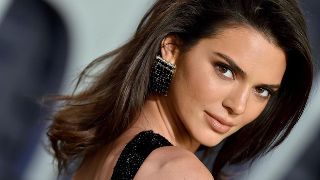 Kendall Jenner with a natural look