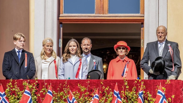 Why a royal was missing from family's Christmas photos
