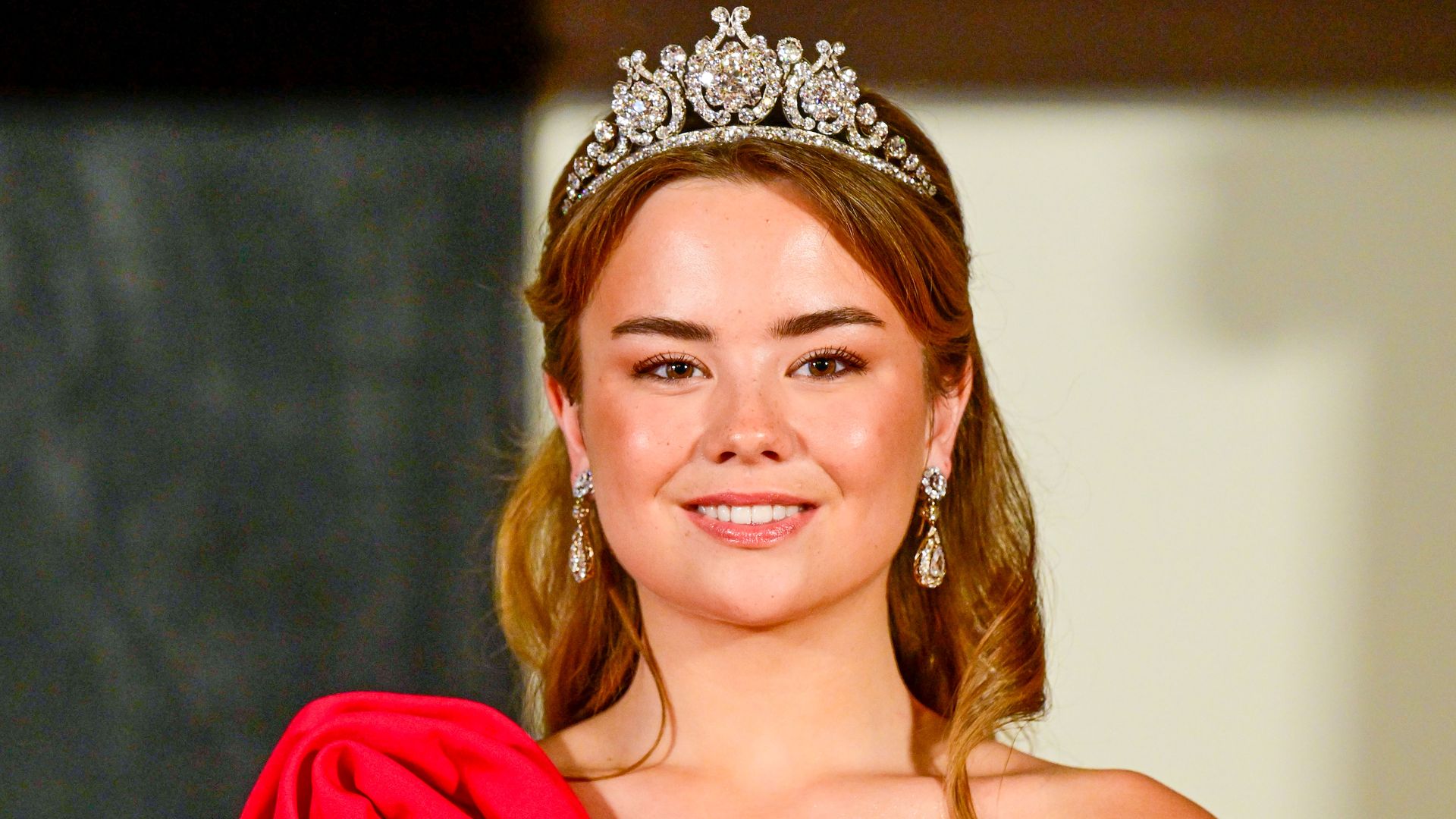 Princess Ariane makes royal debut in historic diamond tiara at Dutch state banquet