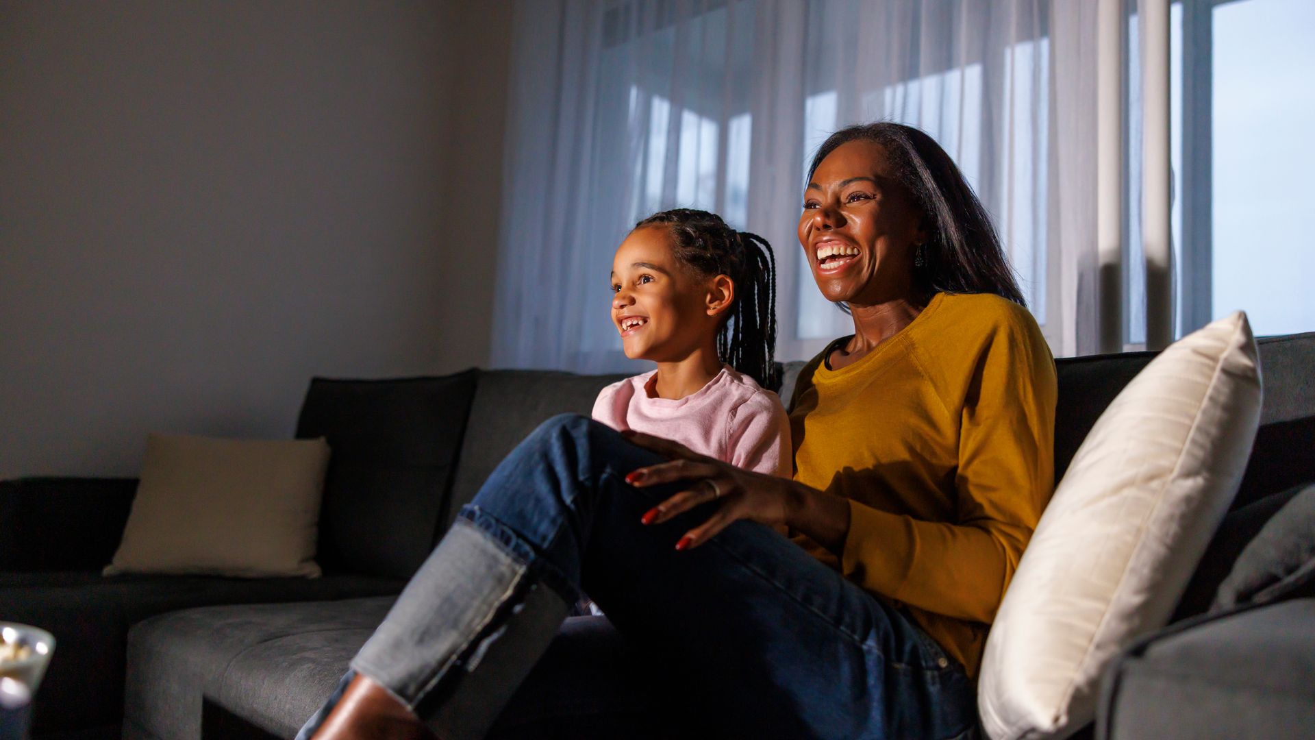 Celebrate Hispanic Heritage Month with five PBS KIDS shows in Spanish that make bilingual learning, family streaming, and screen time more engaging for kids.