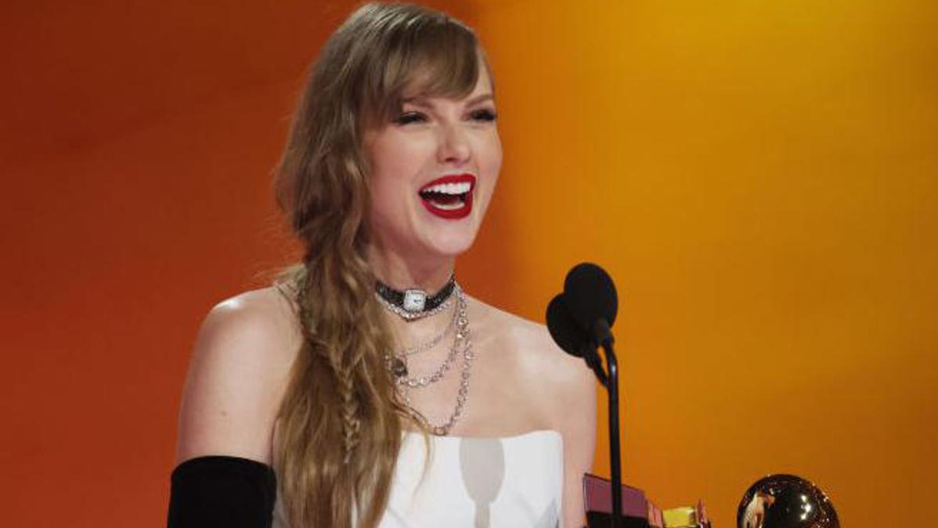 Taylor Swift reveals huge secret at the GRAMMYS amid Travis Kelce engagement rumors