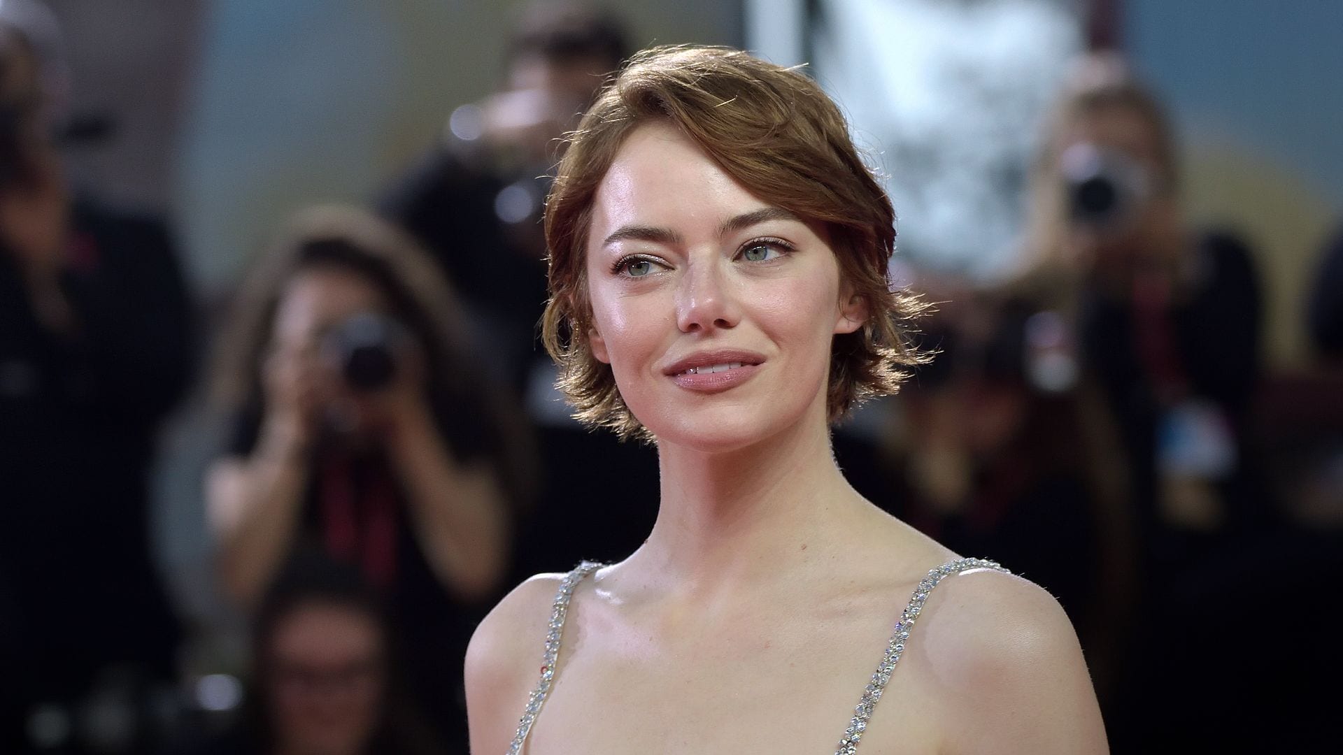 Emma Stone makes a bold confession about aliens at the Venice Film Festival