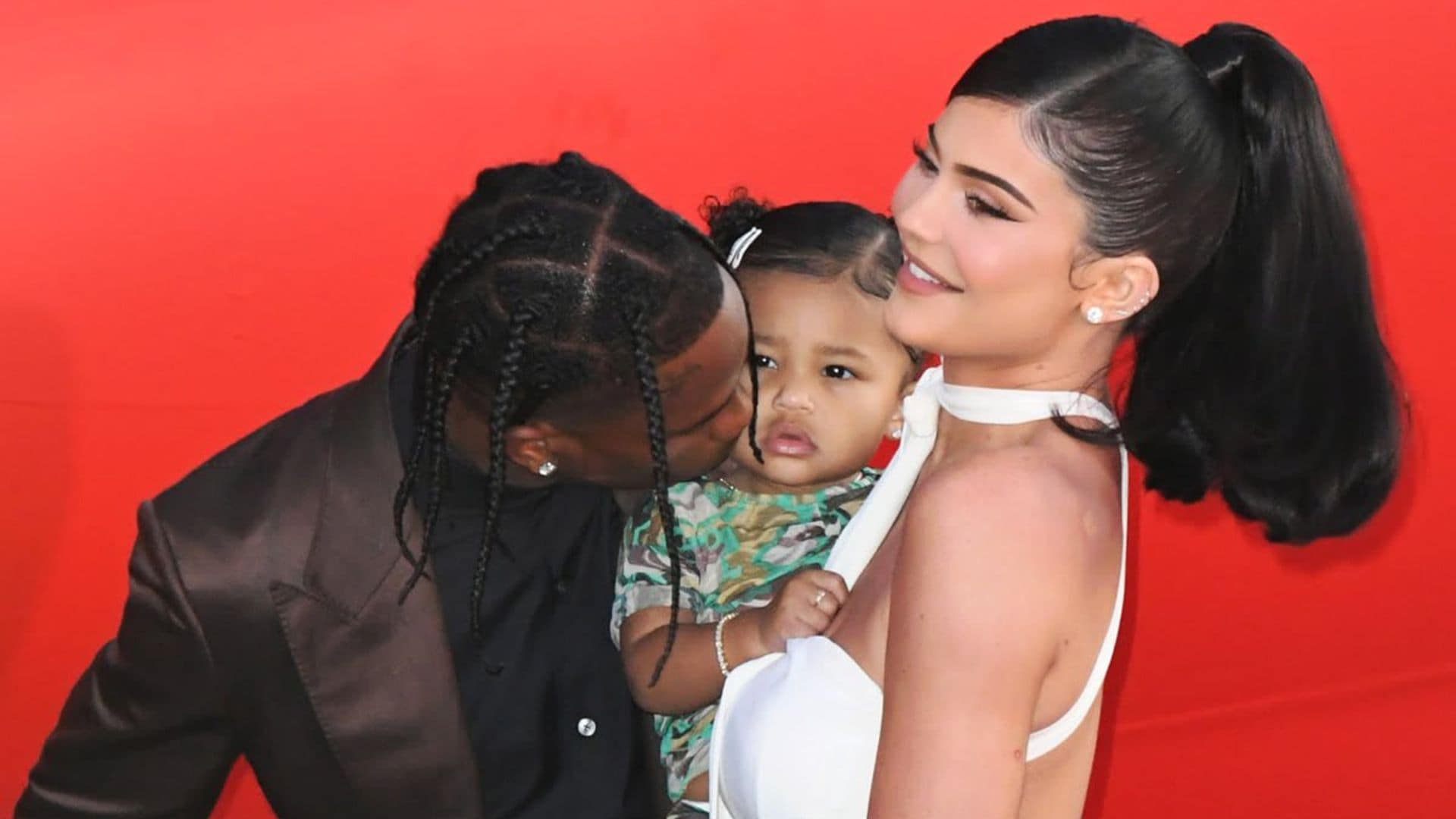 Kylie Jenner returns to social media and introduces the newest addition to their family