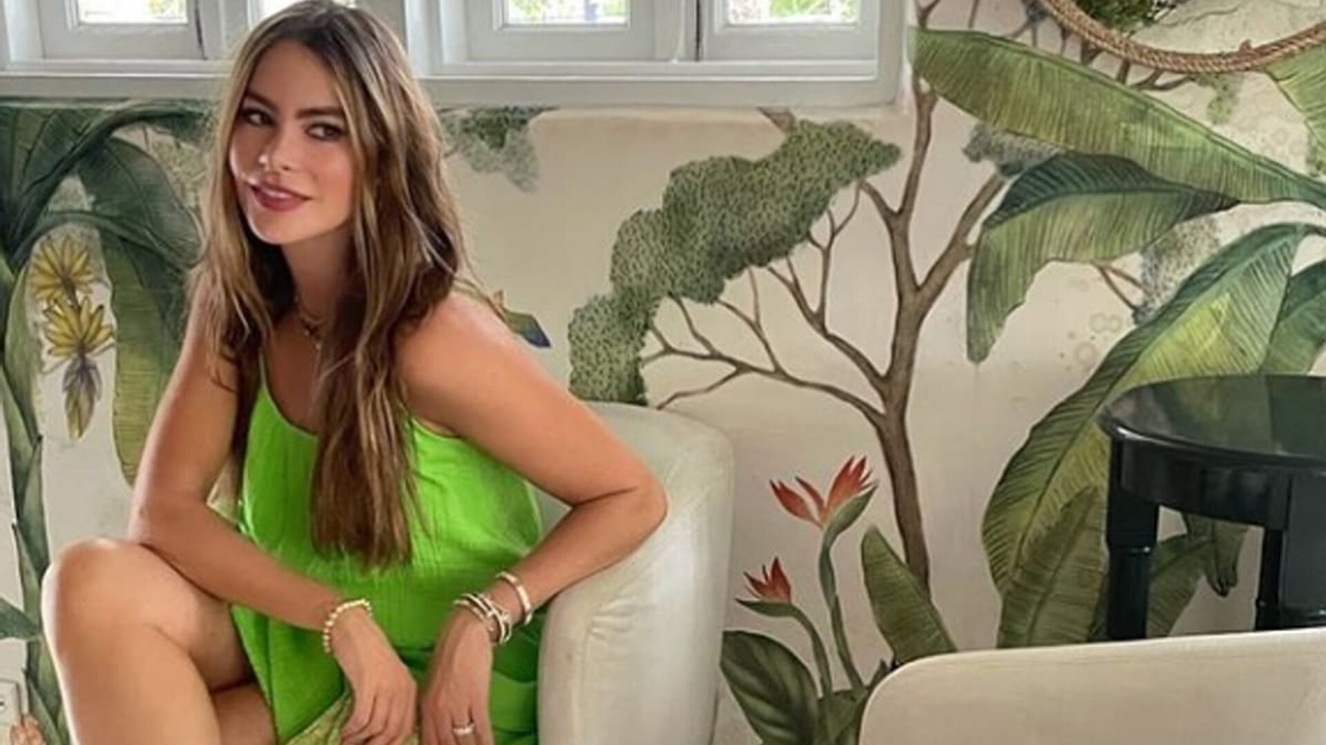 Sofia Vergara green dress