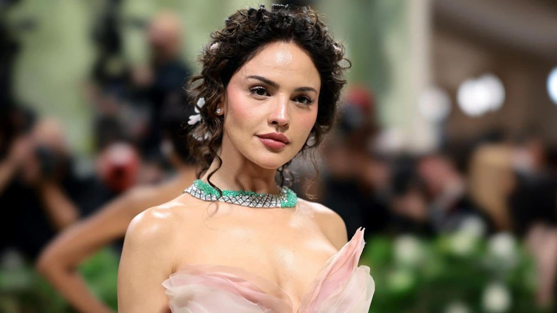 Eiza González honors Mexico with her look at the Met Gala