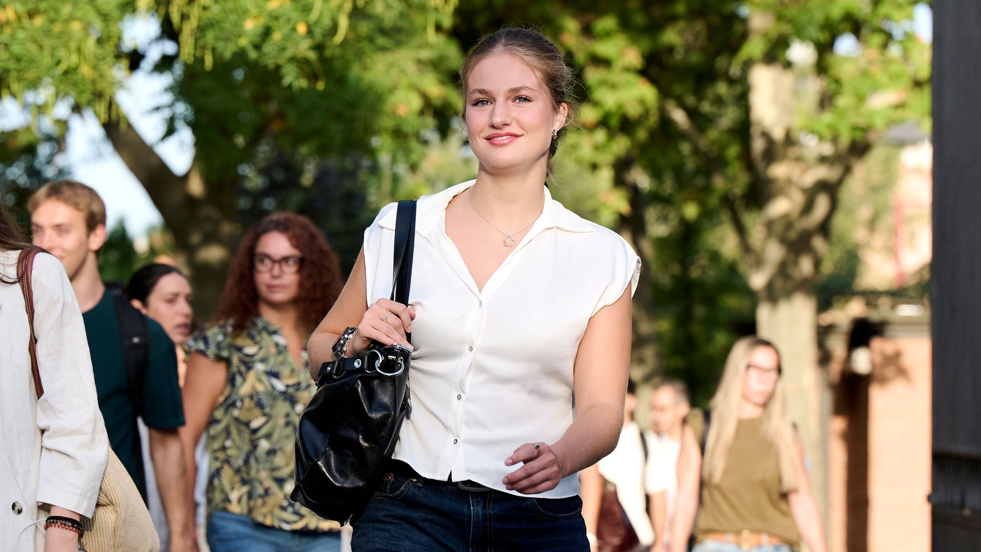 Princess Leonor Makes a Case for White Sneakers and Cuffed Jeans This Fall