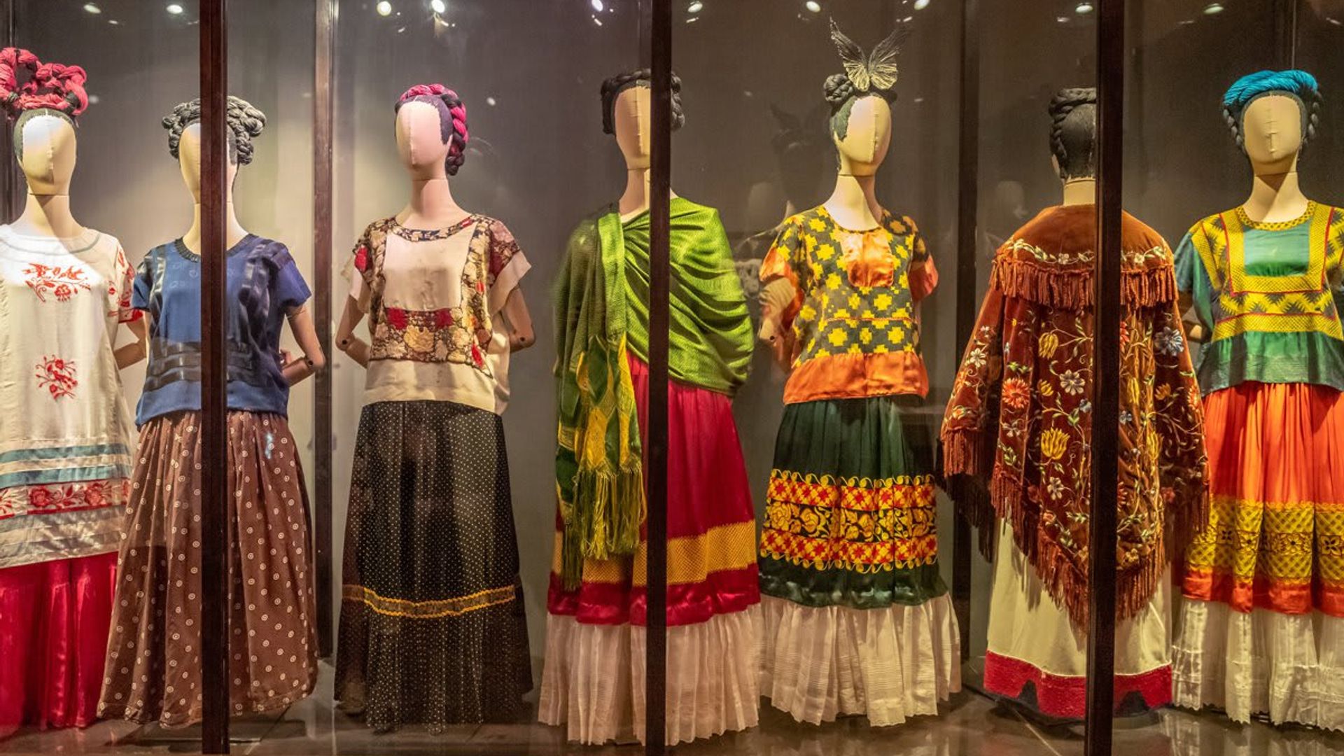 There’s an interactive Frida Kahlo exhibit to keep you inspired while on lockdown