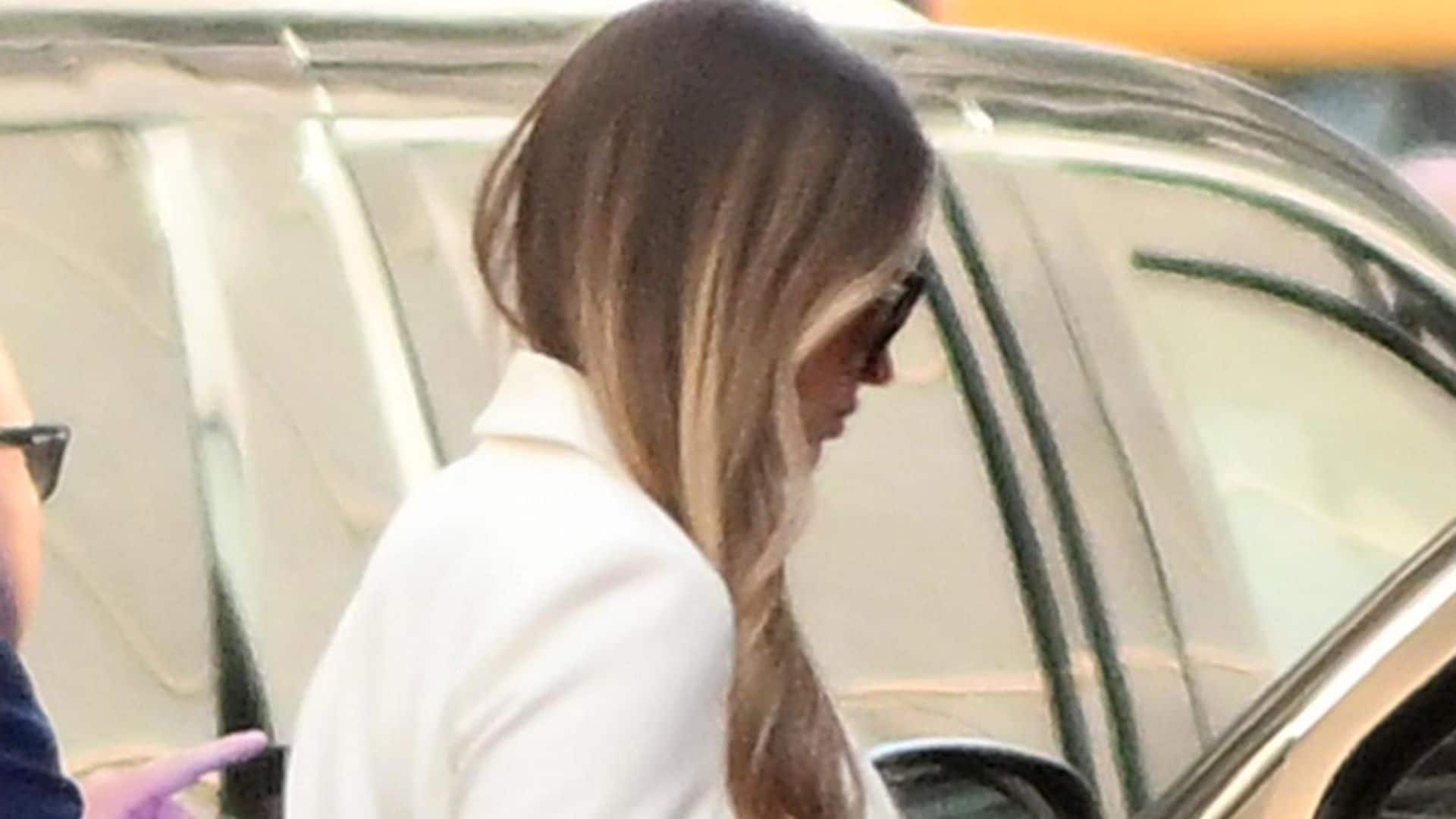 Melania Trump makes a rare appearance to support her husband during his toughest time