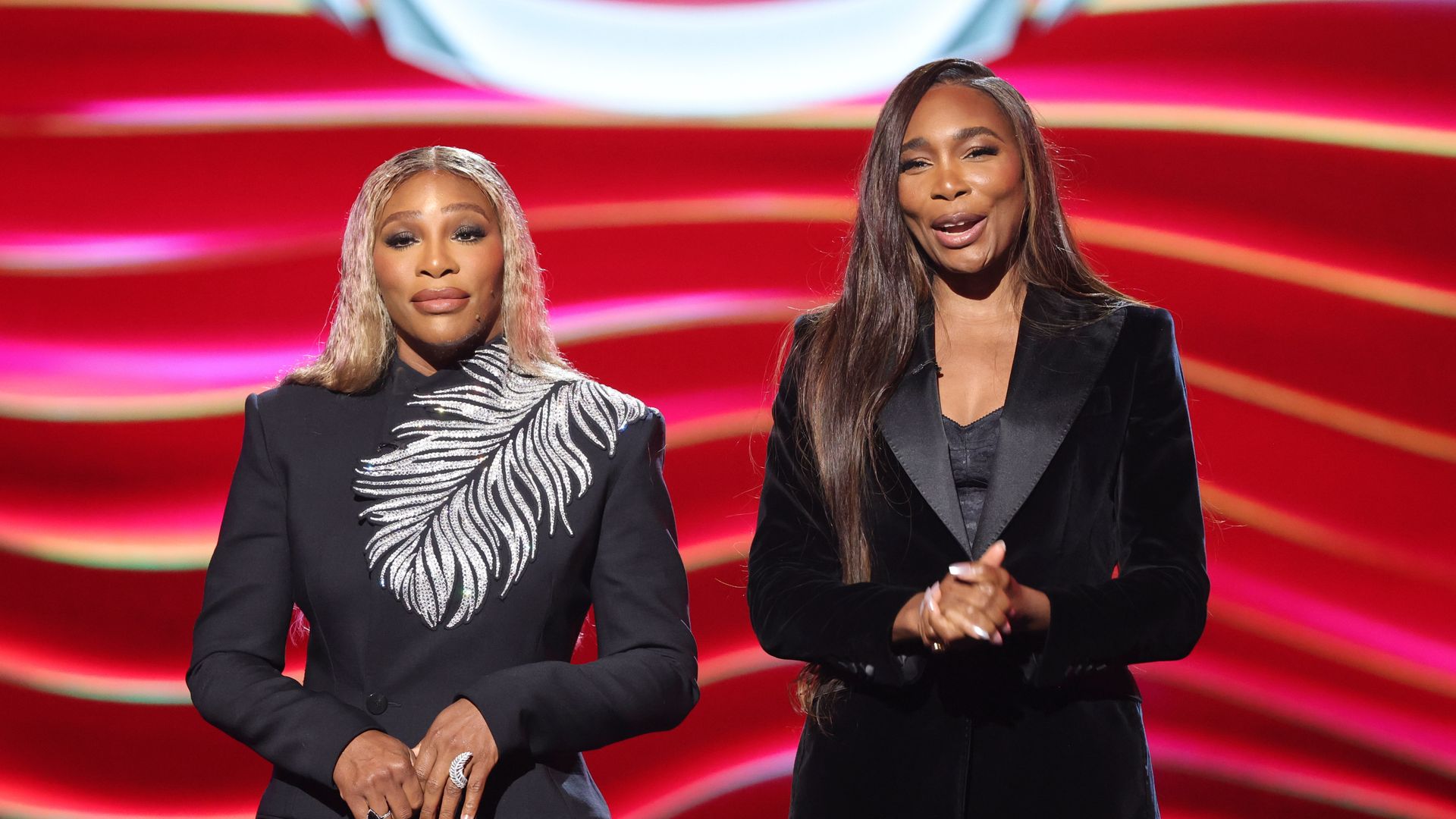 Serena Williams returns to tennis, sparking hopes of a final doubles run with Venus Williams