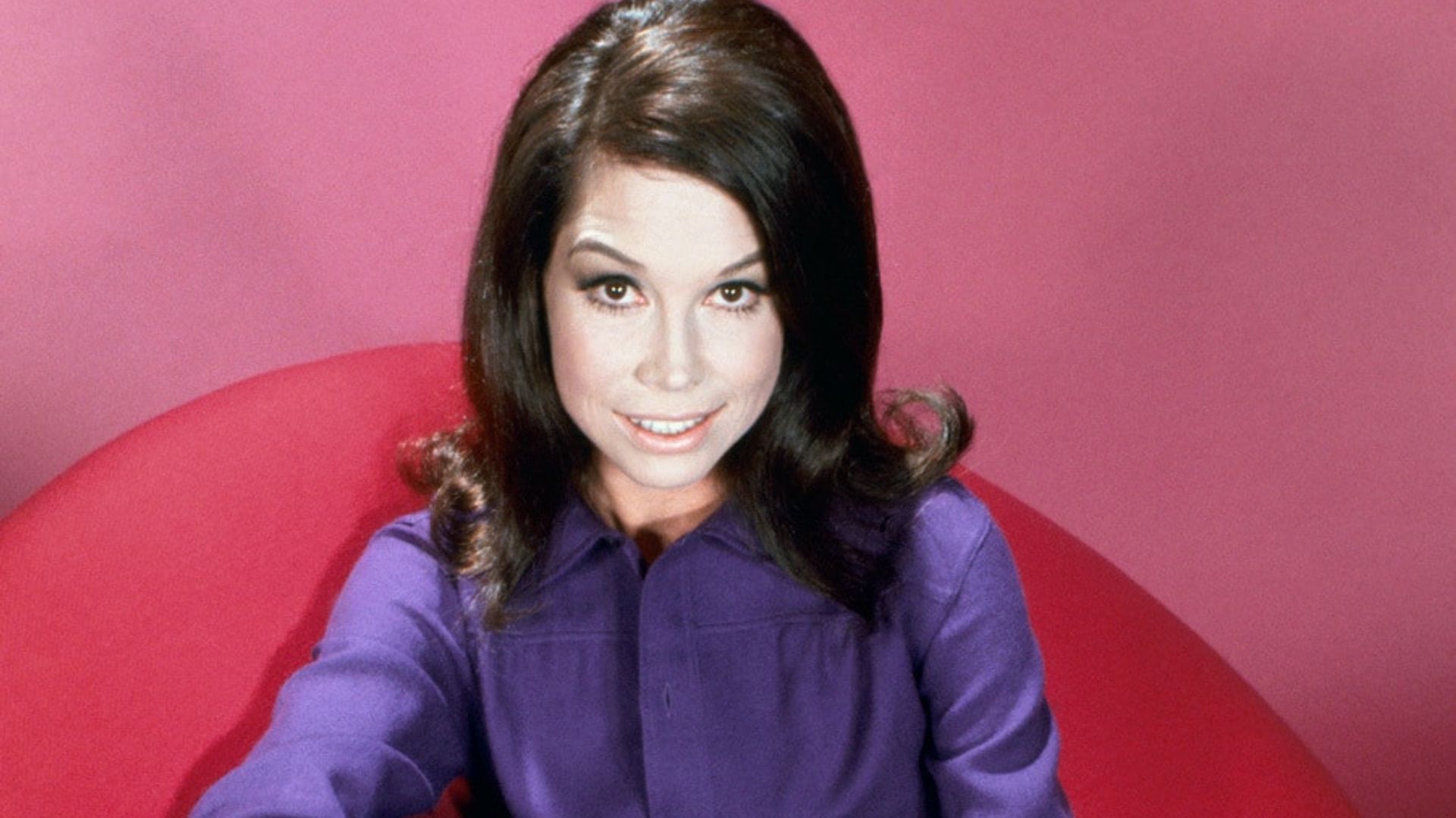 Mary Tyler Moore dies at the age of 80