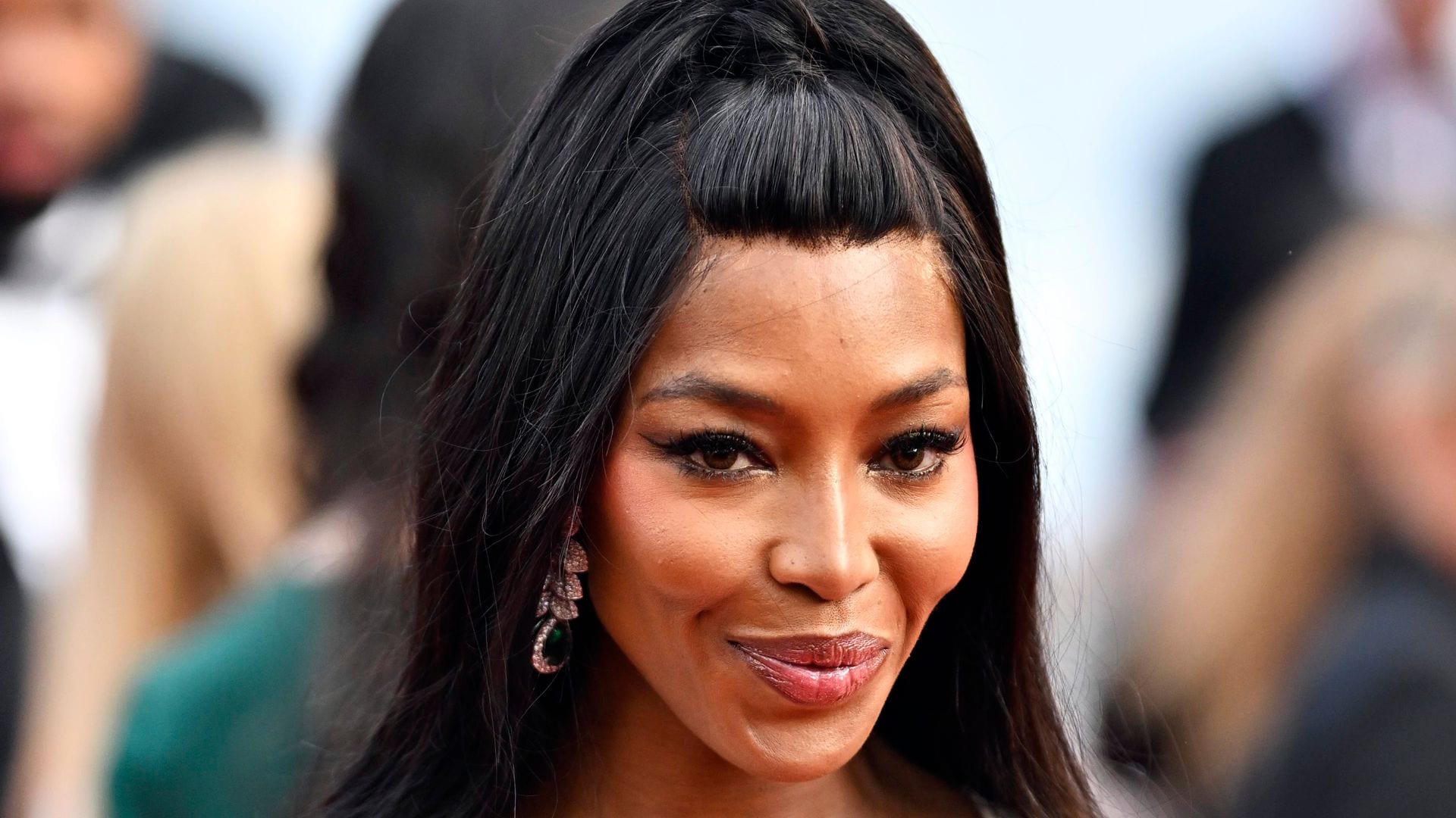 Naomi Campbell shares rare beach photo with her kids; 'My two baby loves'