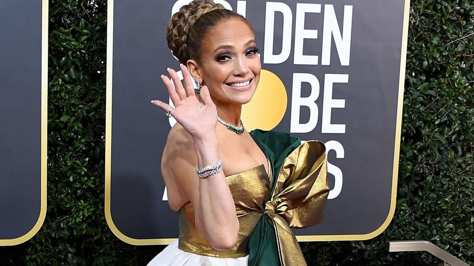 Jennifer Lopez encounters a long lost admirer at the Golden Globes