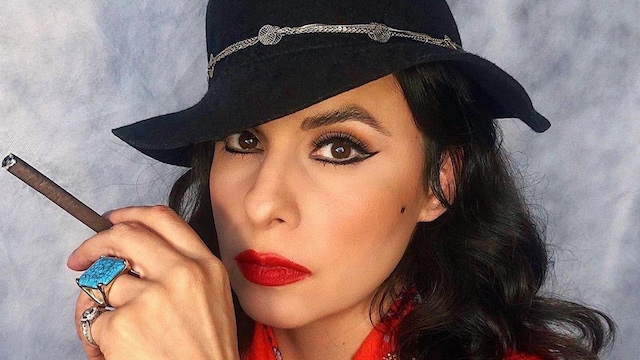 Latin makeup artist pays homage to Maria Felix