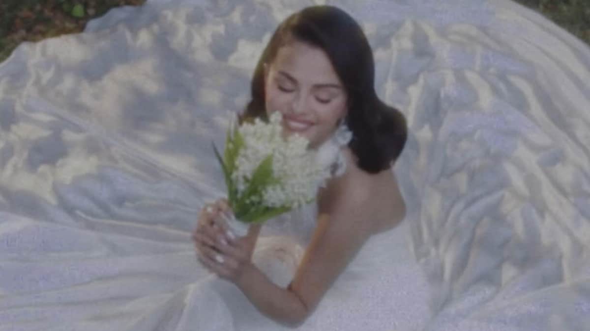 Selena Gomez’s first wedding photos: Vintage-inspired gown and intimate moments with Benny Blanco