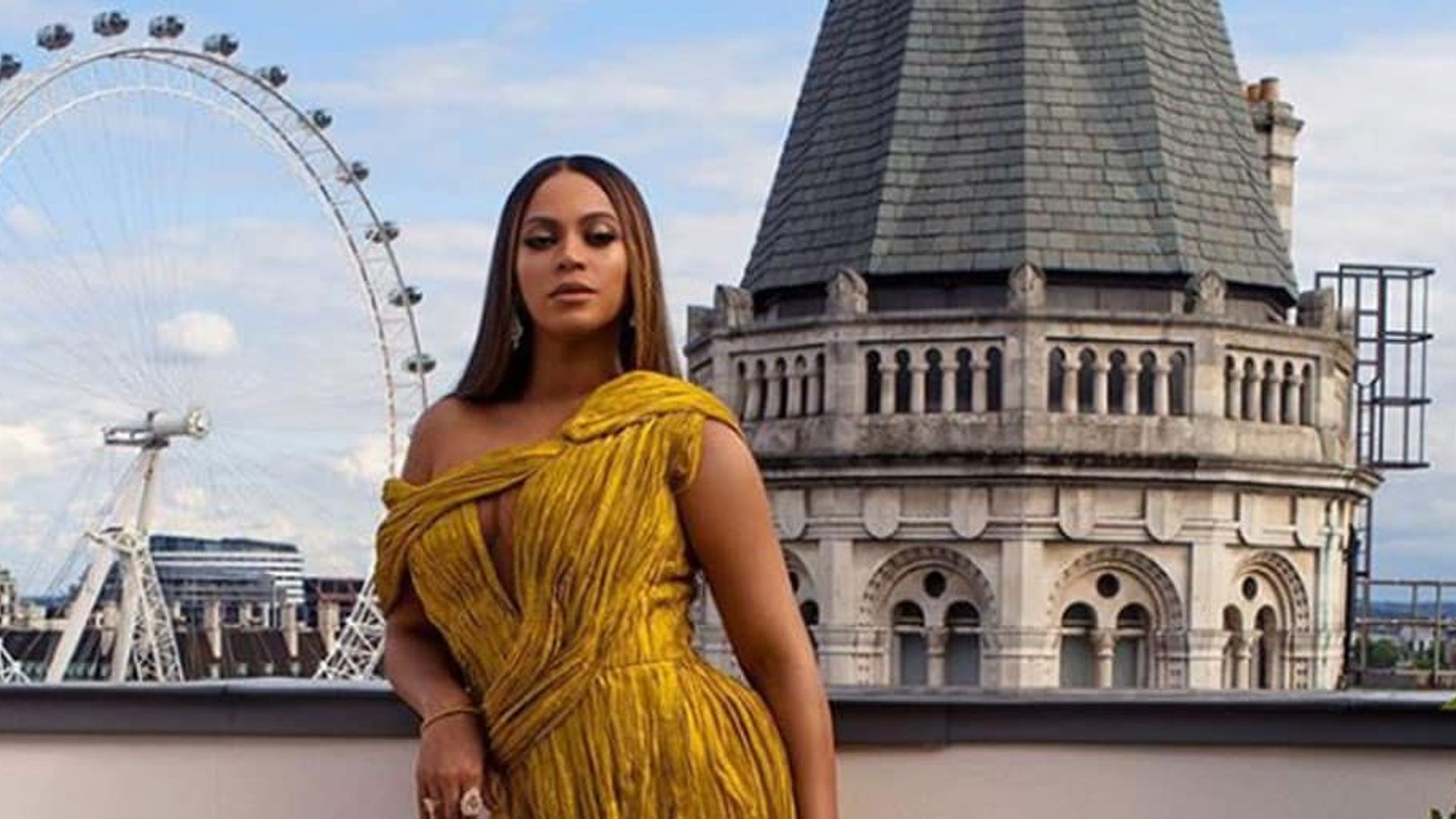 Beyoncé shares new pictures of her meeting with Meghan Markle