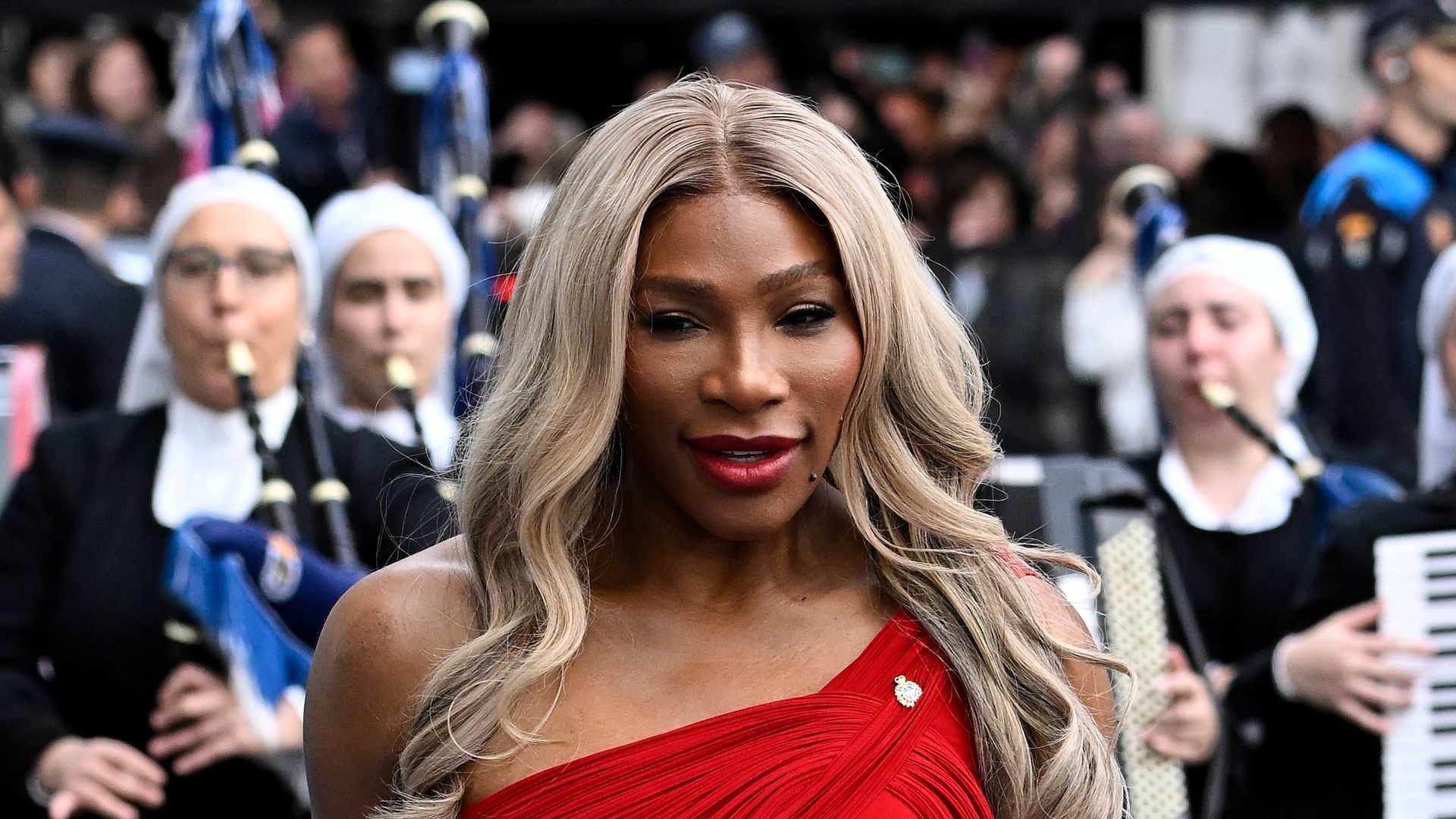 Serena Williams excitedly meets Princess Leonor at Princess of Asturias Awards