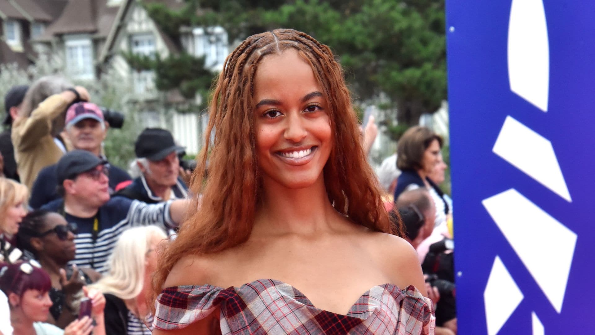 Malia Obama welcomes Spring with the season's most versatile coat