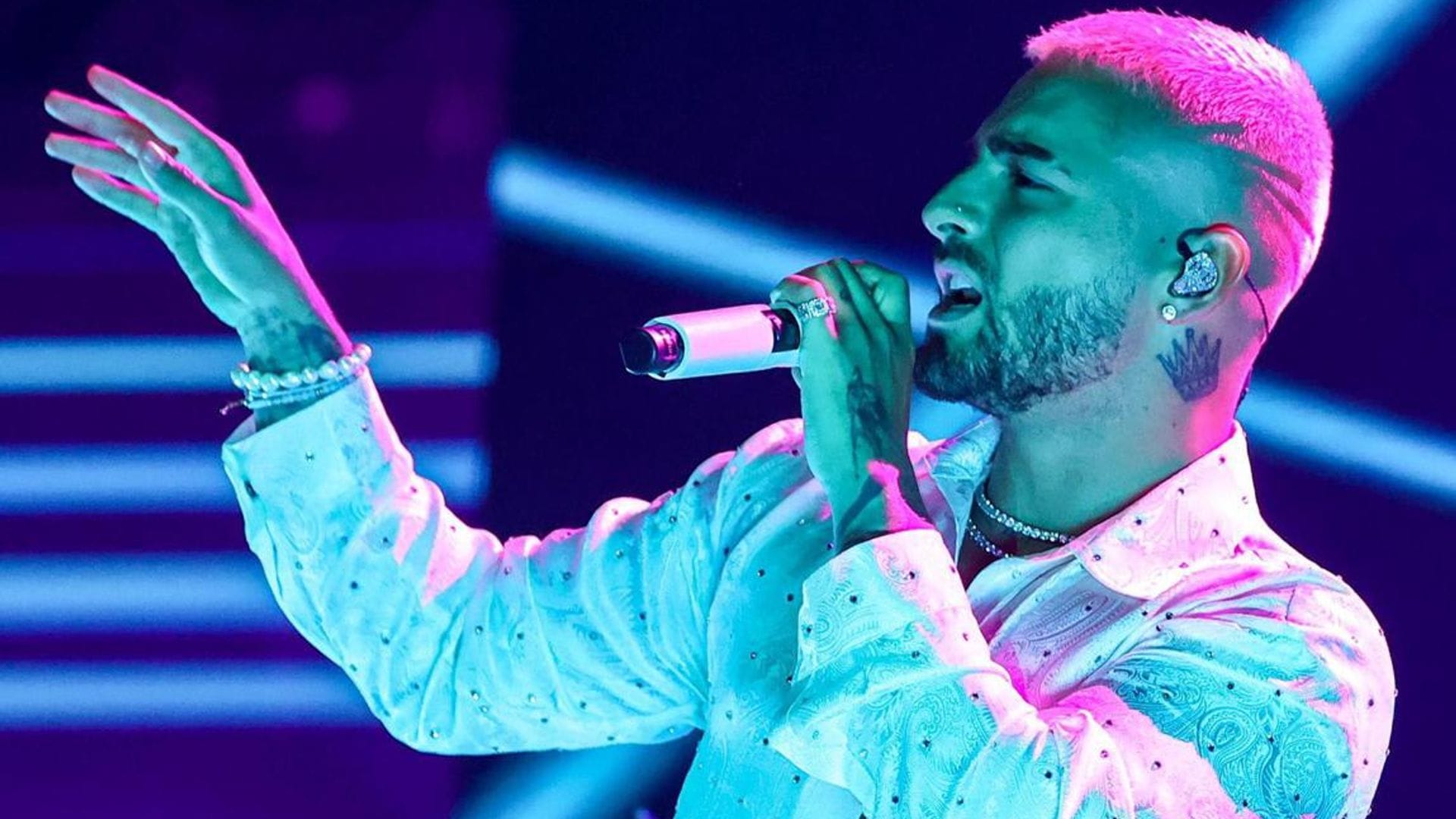 Maluma kicks off the 2020 Billboard Latin Music Award to the rhythm of ‘Hawái’