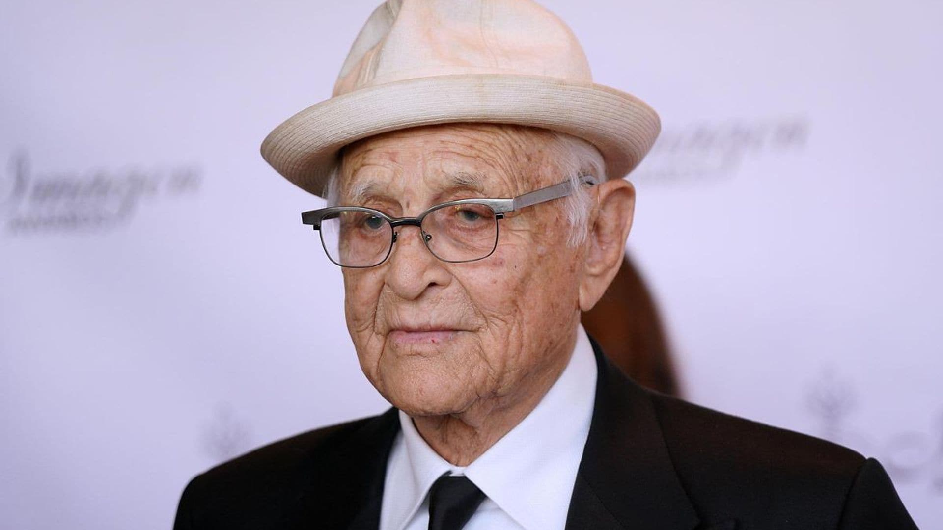 Jeff Bezos, Rita Moreno, Jennifer Aniston and more react to Norman Lear’s death